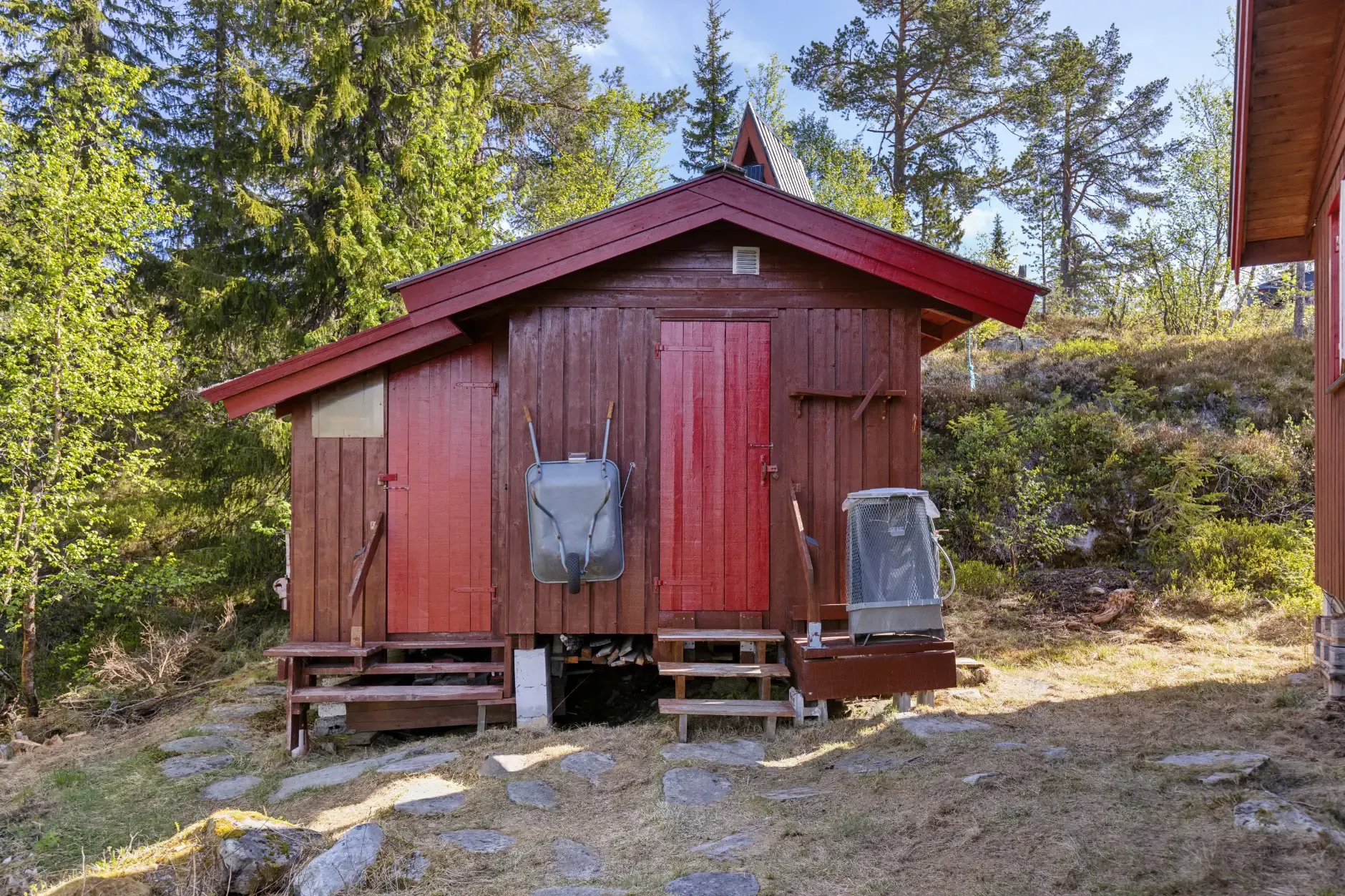 Three-Bedroom Country House with Terrace in Scenic Nedre Eggedal, Norway - View image 30 of 33