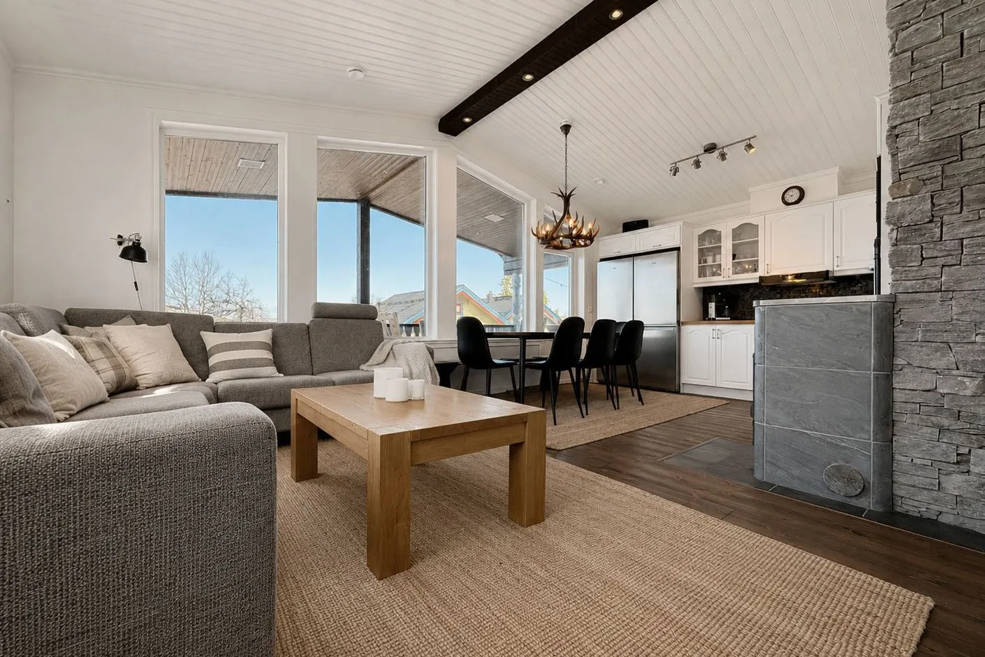 1990s Swedish Country House with 4 Bedrooms and Garage in Malung-Sälen - View image 8 of 34