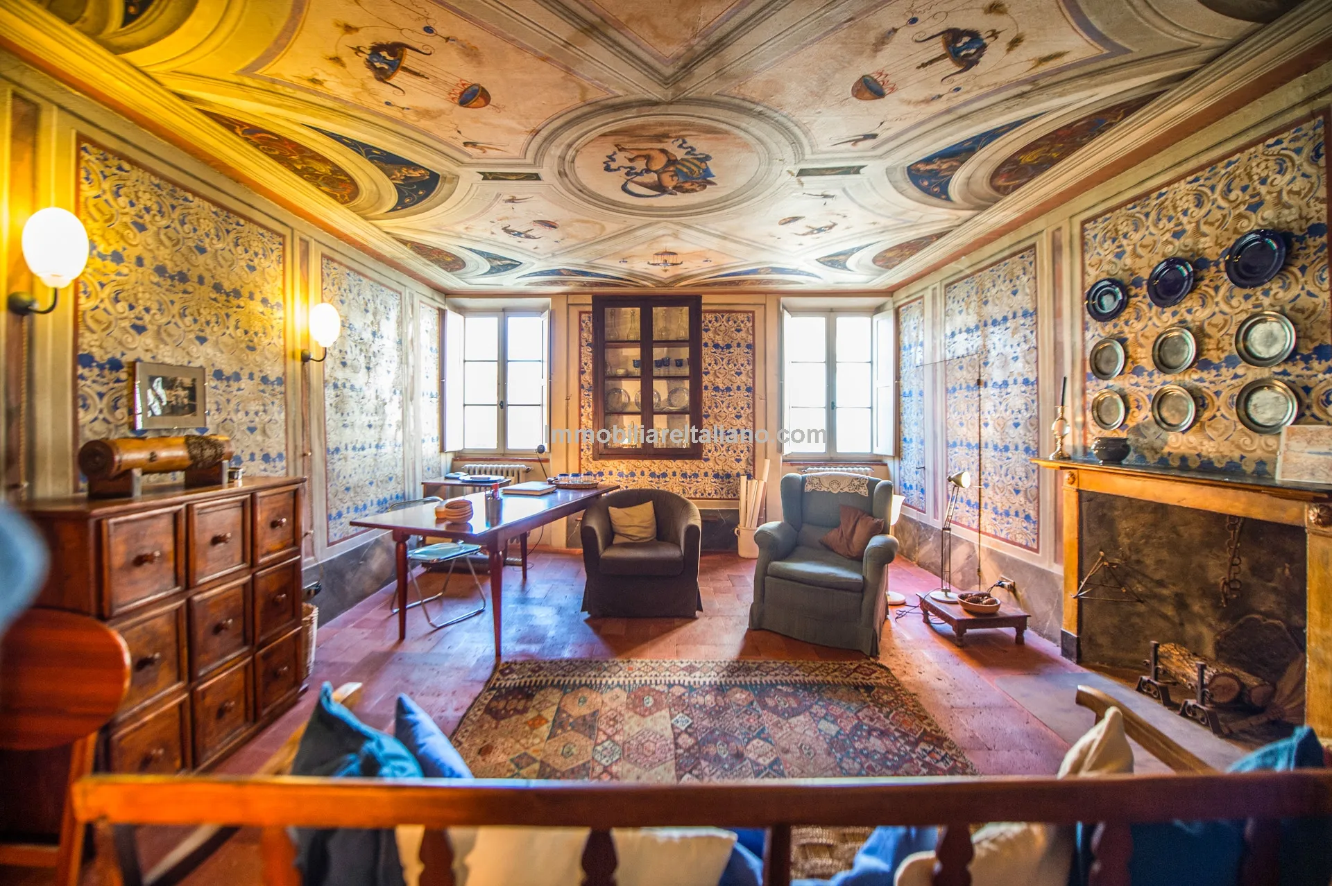 Elegant 4-Bedroom Townhouse with Terrace in Historic Lucignano, Tuscany - View image 20 of 51