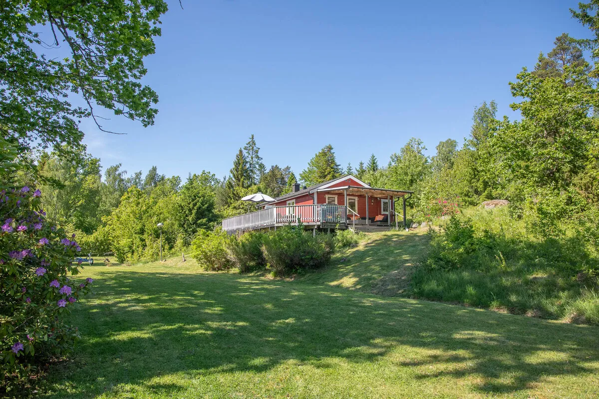 1970s Swedish Country House with Expansive Gardens and Terrace - Image 4