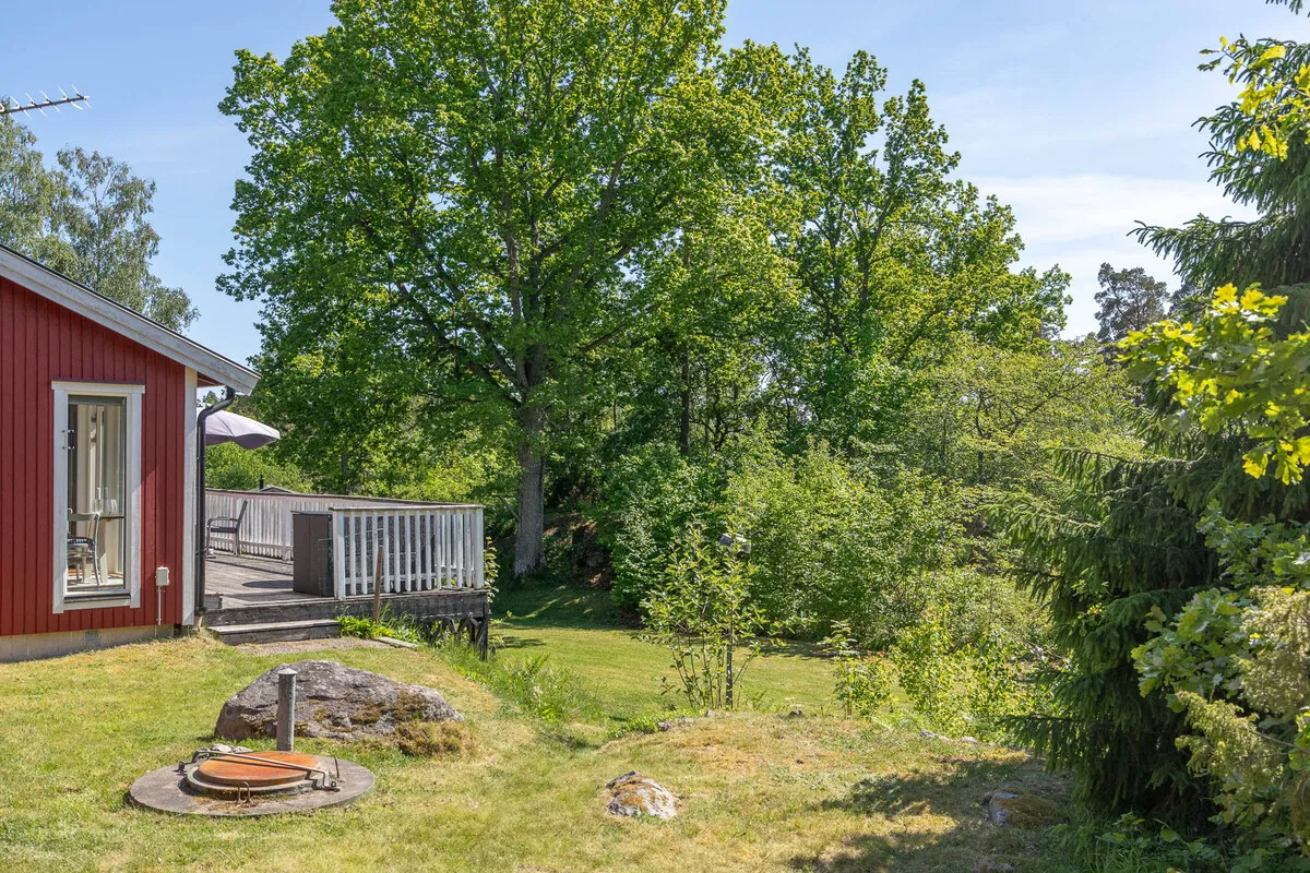 1970s Swedish Country House with Expansive Gardens and Terrace - Image 5