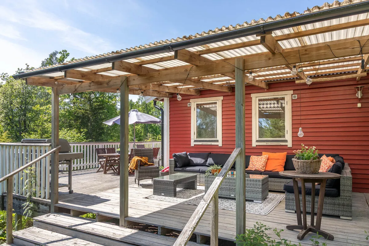 1970s Swedish Country House with Expansive Gardens and Terrace - View image 22 of 33