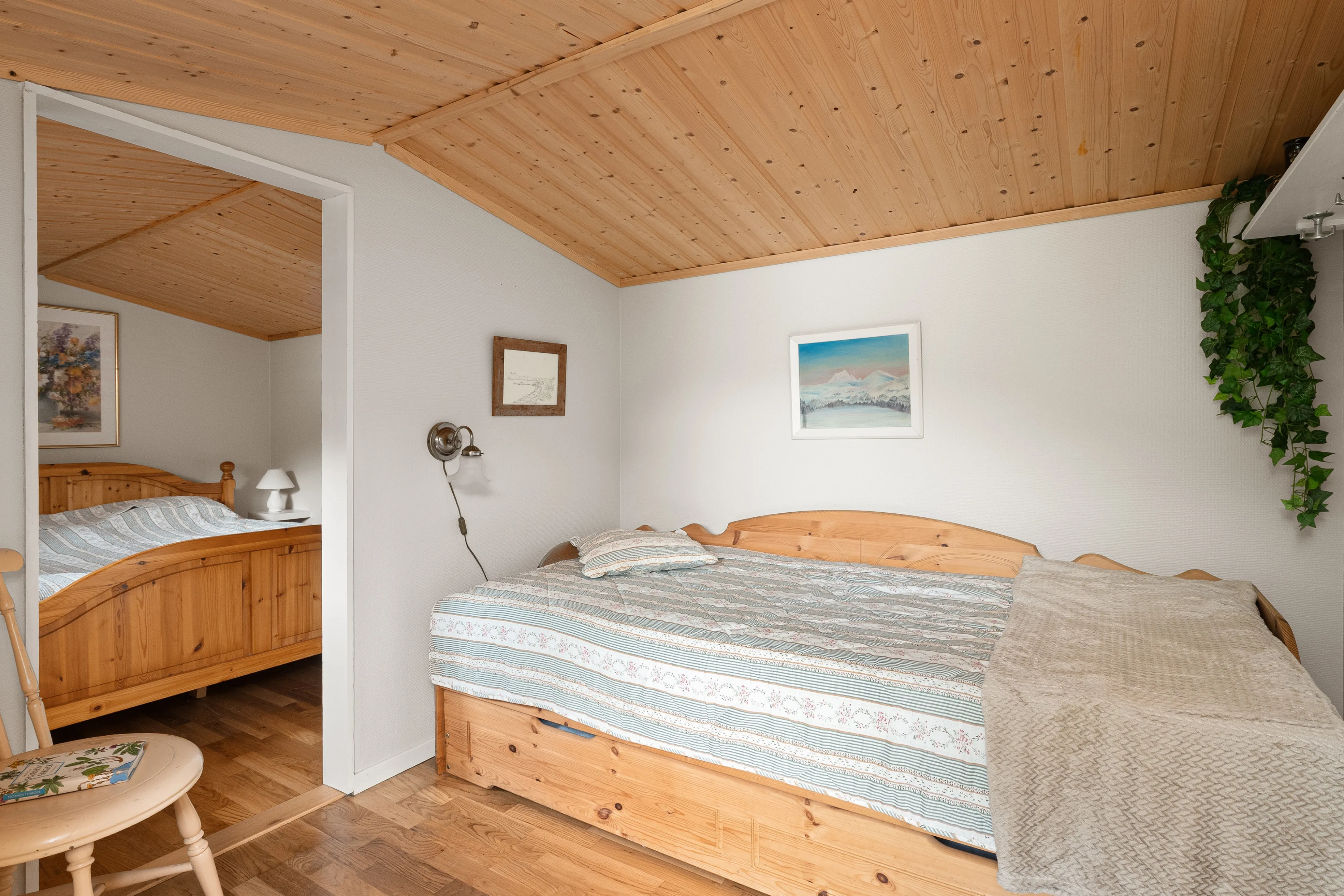 1960s Country House with Terrace and Garden in Scenic Midsund, Norway - View image 17 of 36