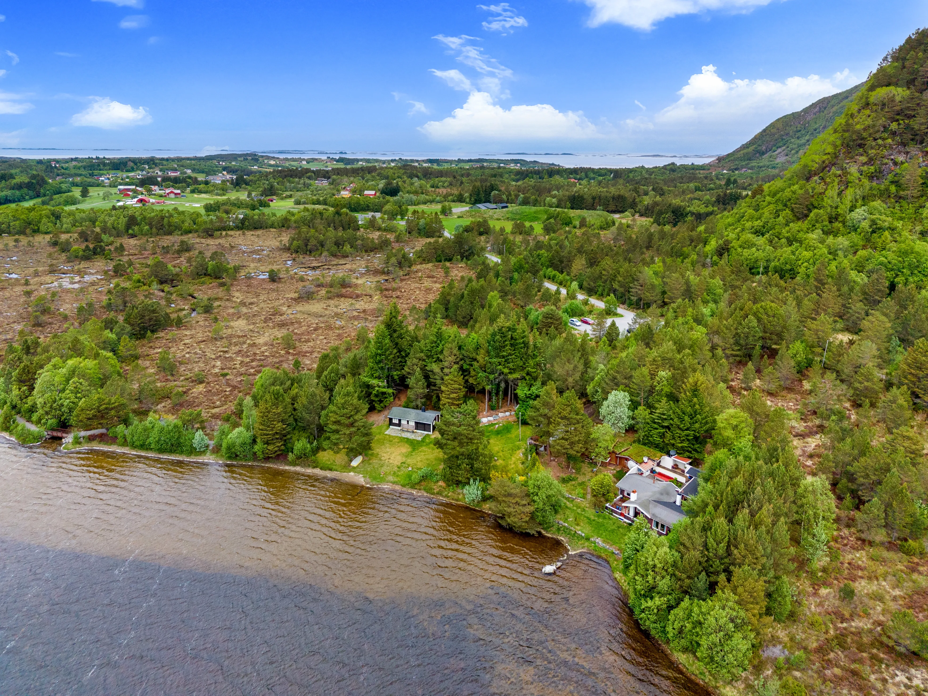 1960s Country House with Terrace and Garden in Scenic Midsund, Norway - View image 29 of 36