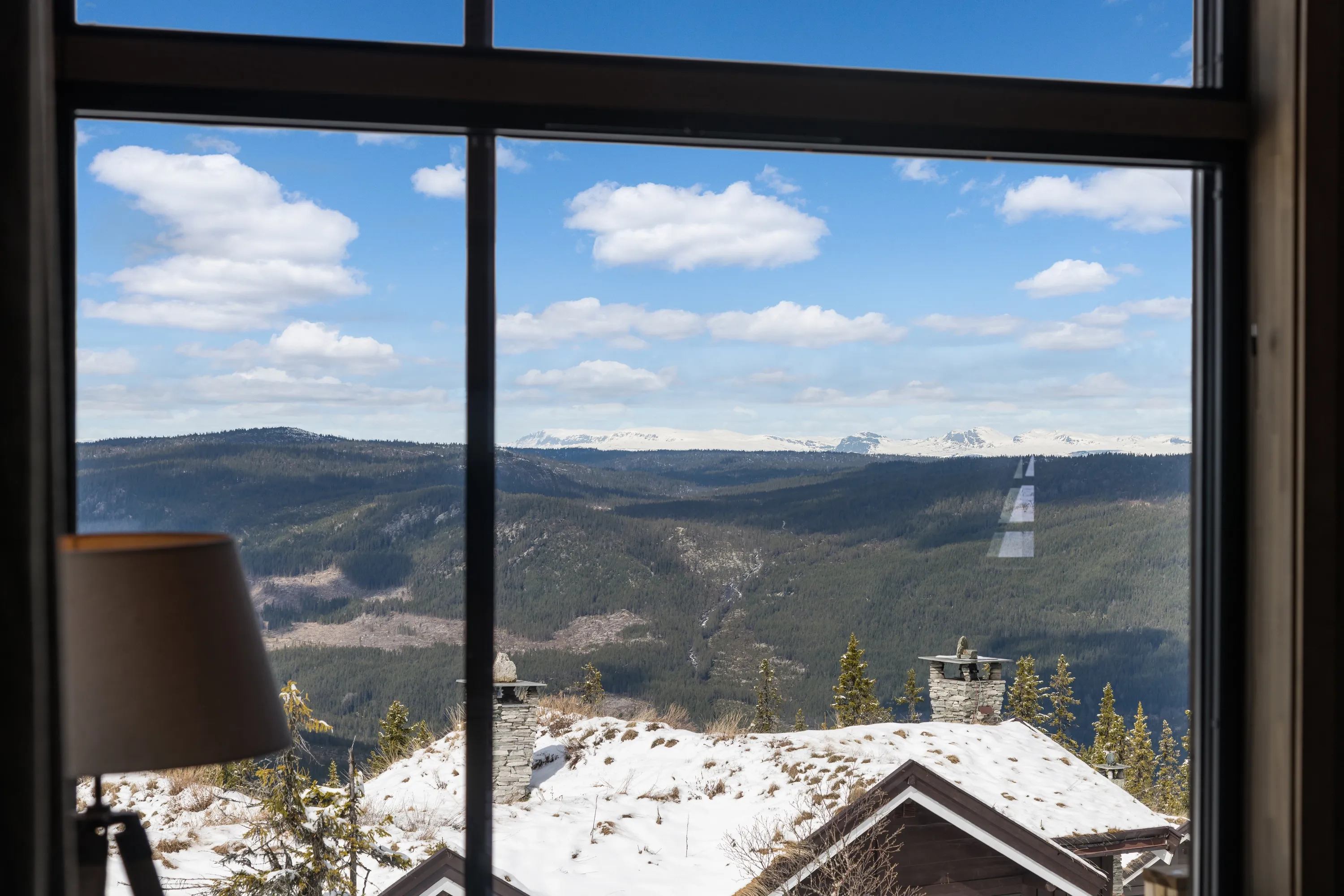 Modern 4-Bedroom Cabin in Nesbyen with Expansive Garden and Parking - View image 13 of 70