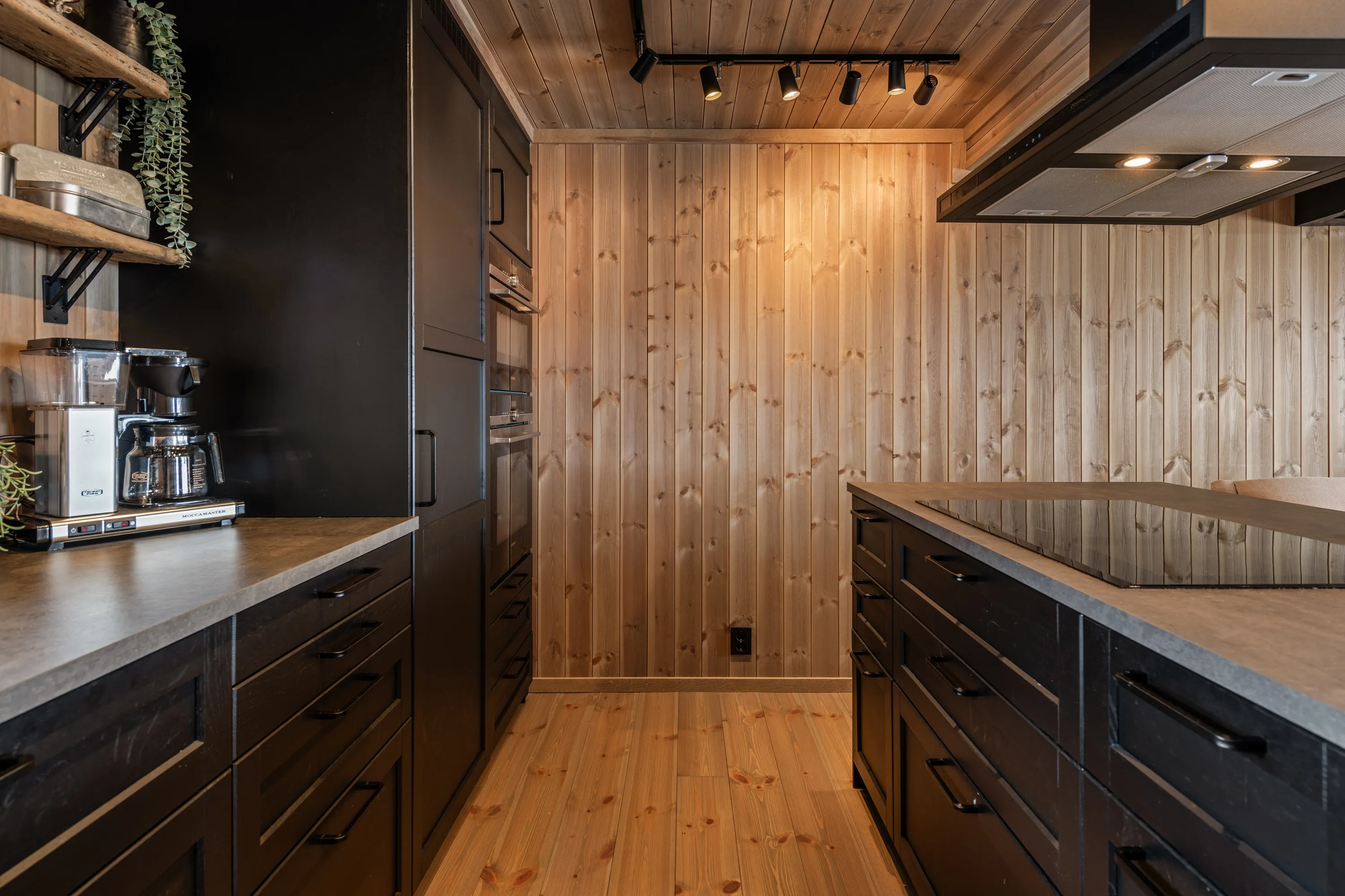 Modern 4-Bedroom Cabin in Nesbyen with Expansive Garden and Parking - View image 29 of 70
