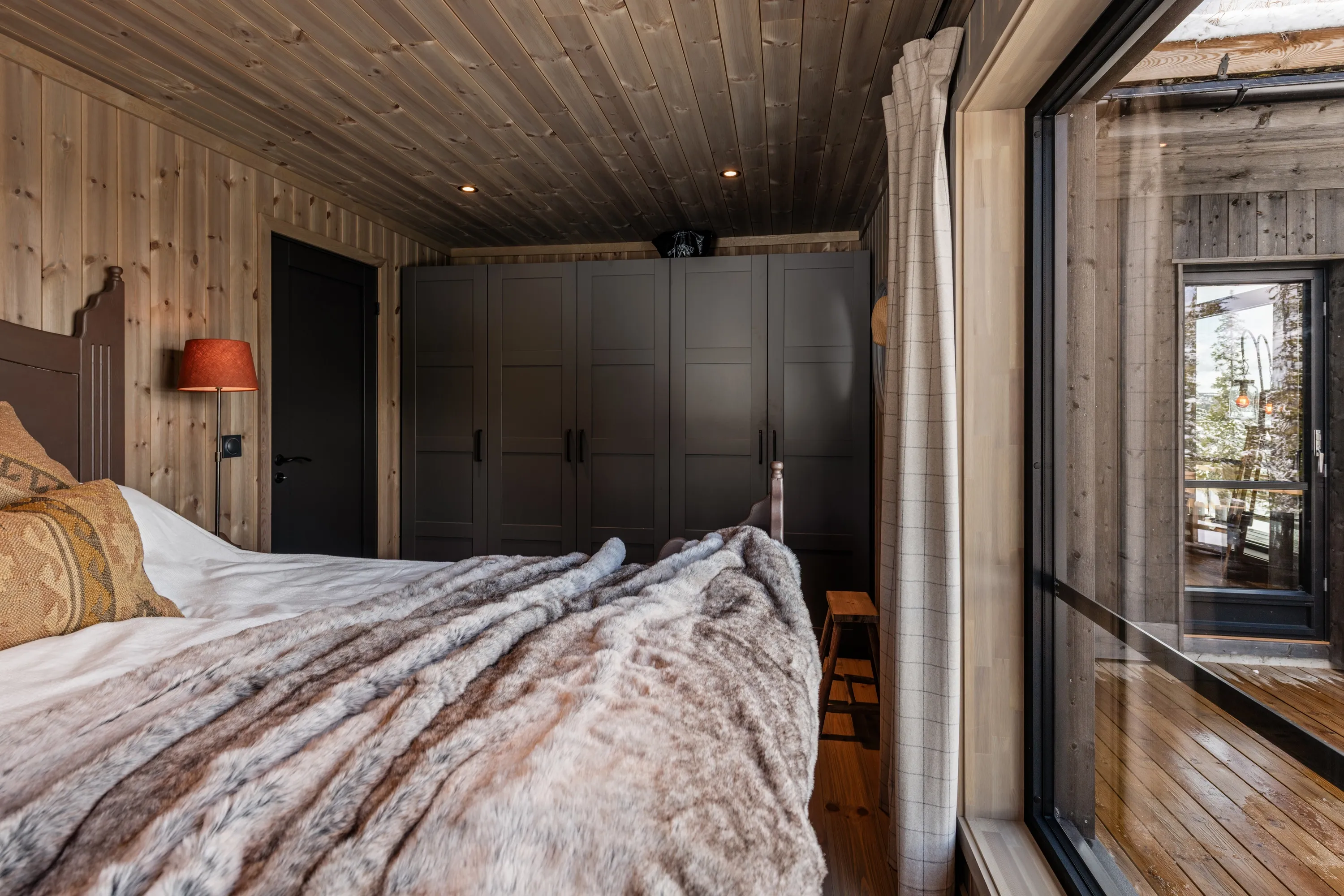 Modern 4-Bedroom Cabin in Nesbyen with Expansive Garden and Parking - View image 33 of 70