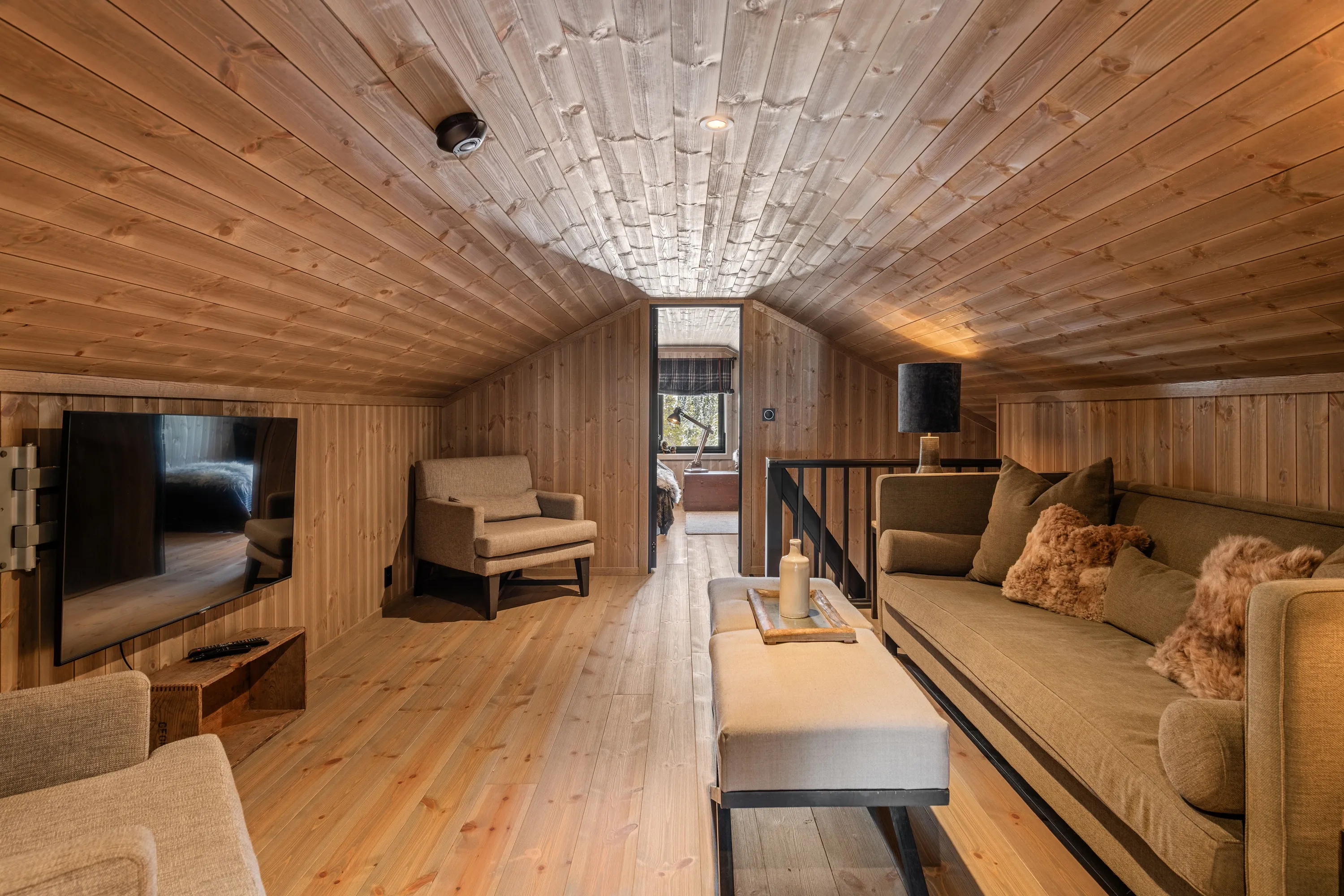 Modern 4-Bedroom Cabin in Nesbyen with Expansive Garden and Parking - View image 55 of 70