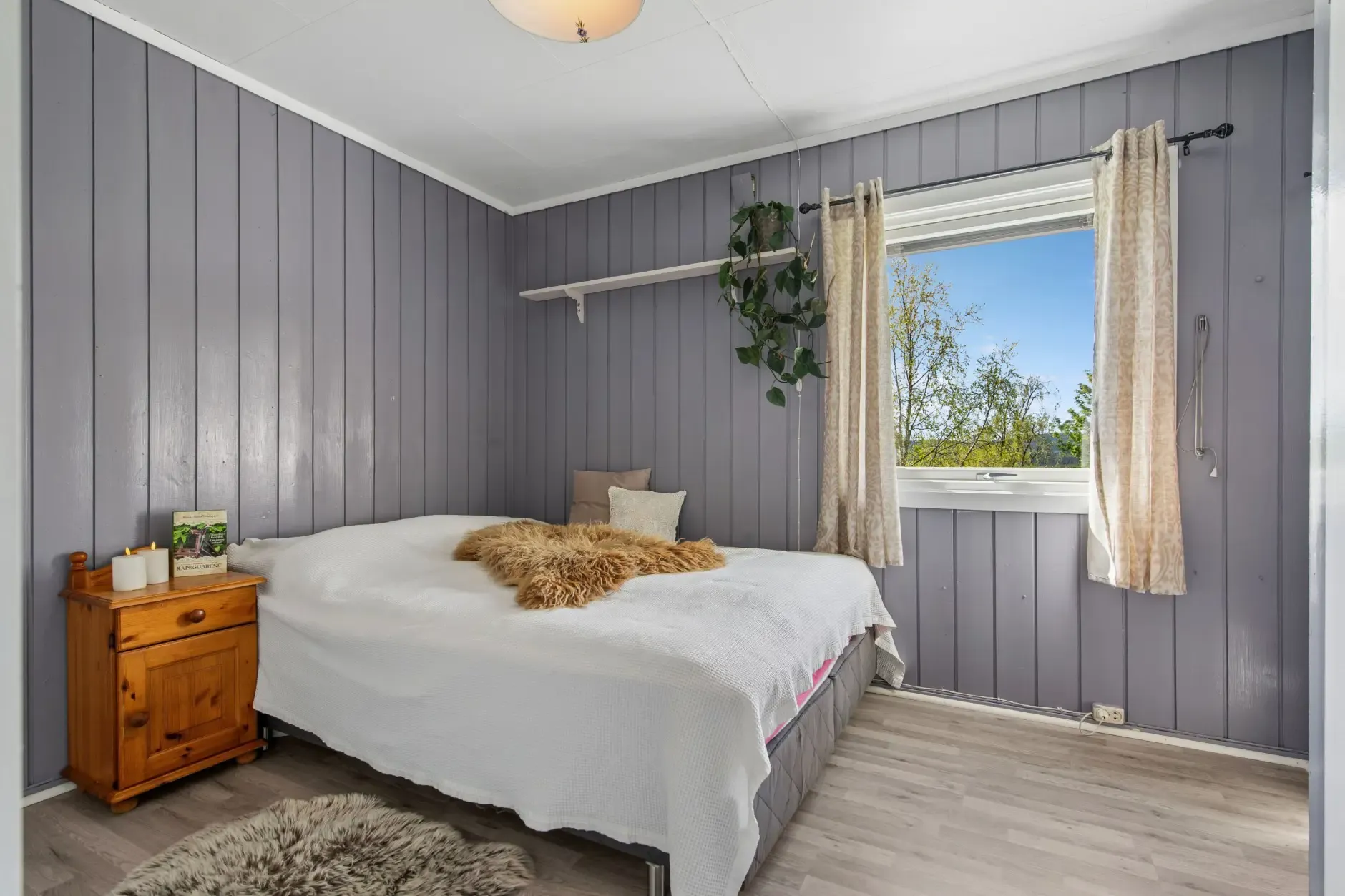 1970s 3-Bedroom House with Expansive Grounds in Torpa, Norway - View image 15 of 30