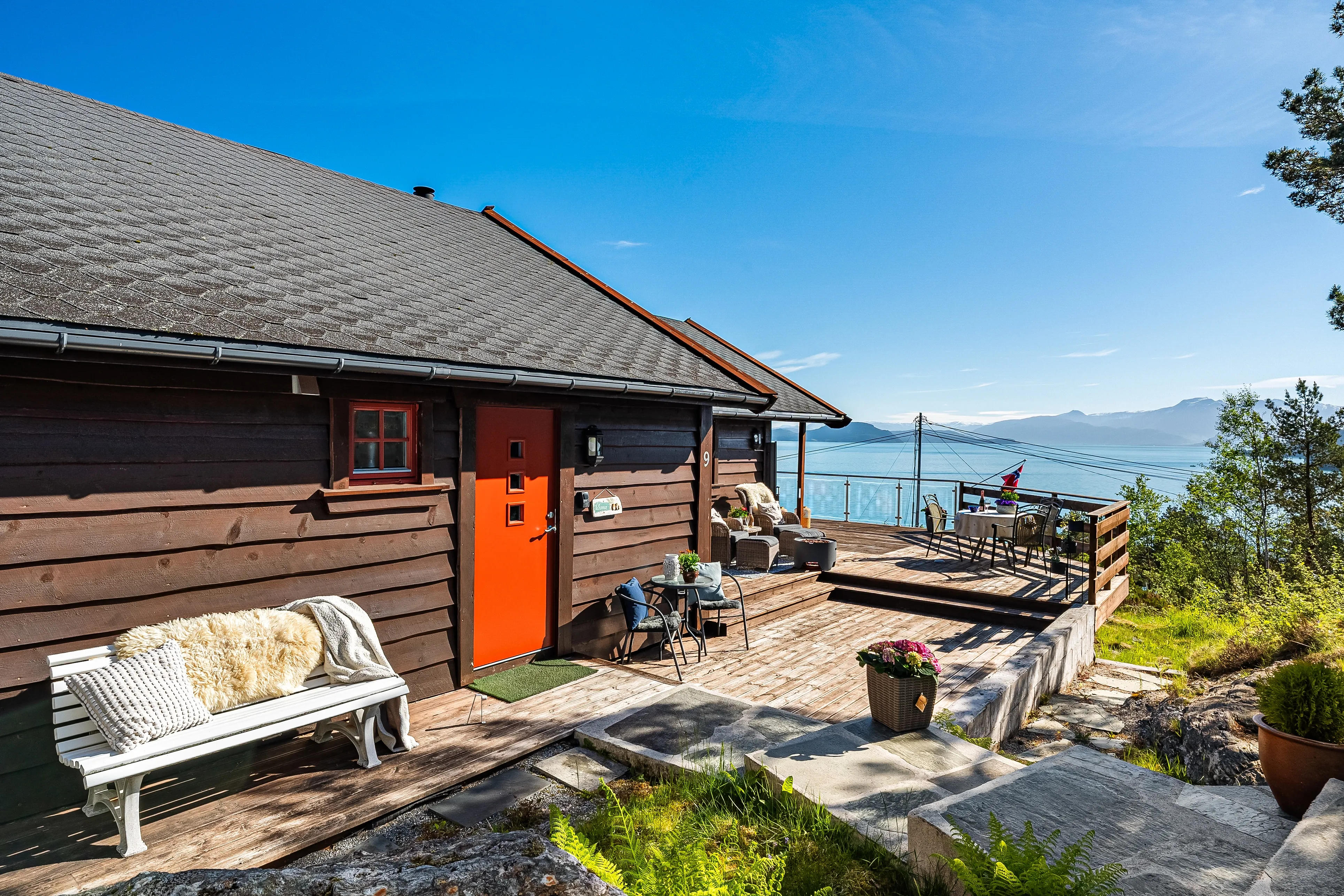 Fjordside Cabin Retreat with Private Boathouse in Vestland, Norway - View image 43 of 60