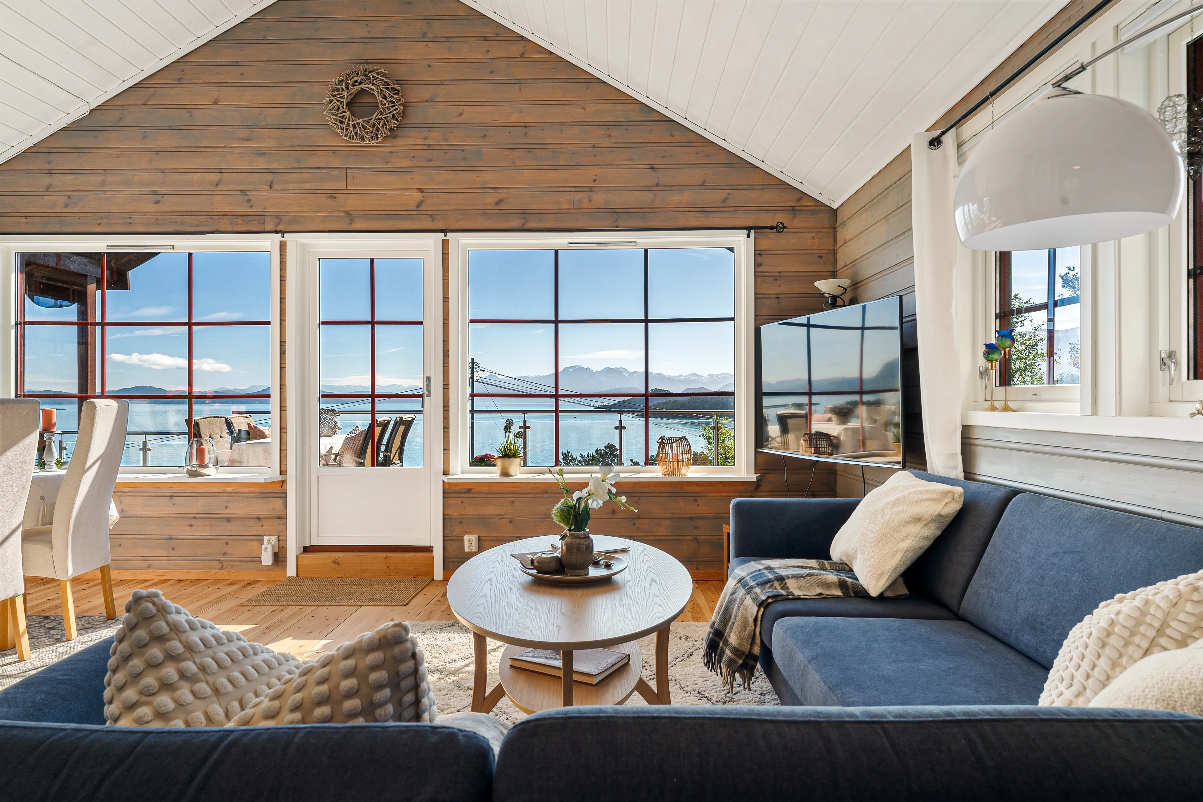 Norwegian Fjord Cabin with Boathouse and Expansive Terrace - View image 7 of 62