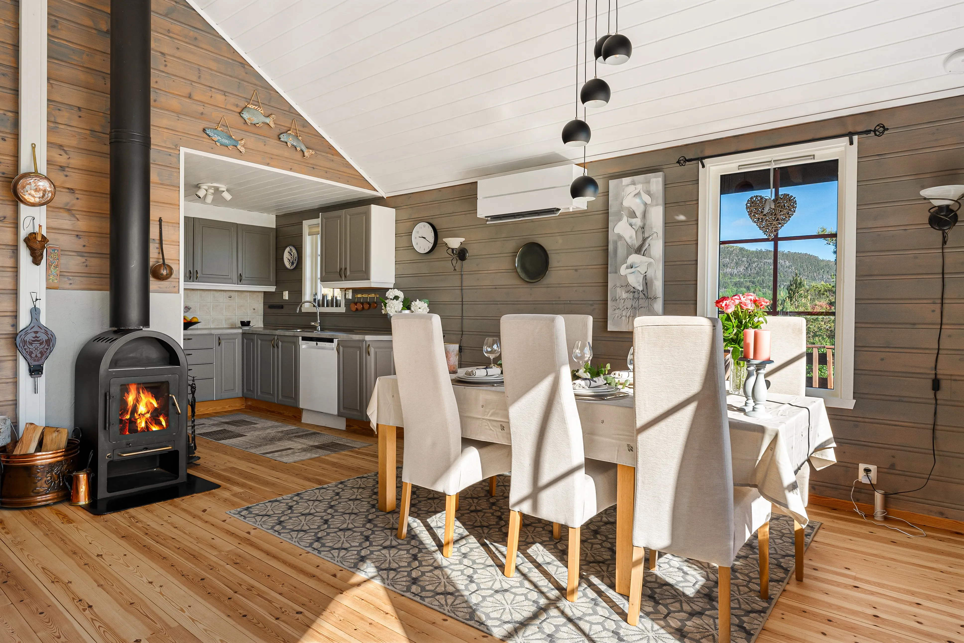 Norwegian Fjord Cabin with Boathouse and Expansive Terrace - View image 12 of 62