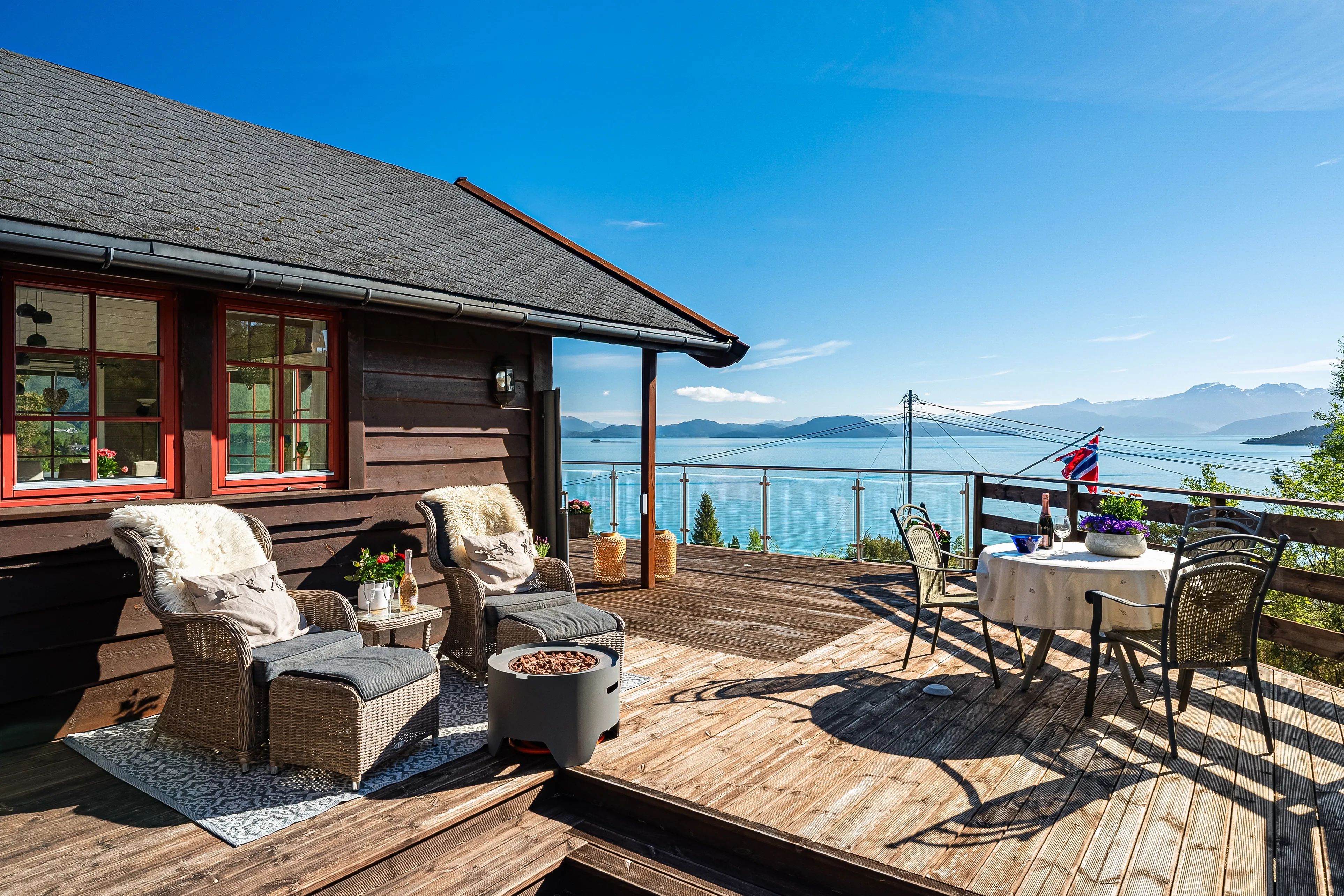 Norwegian Fjord Cabin with Boathouse and Expansive Terrace - View image 15 of 62