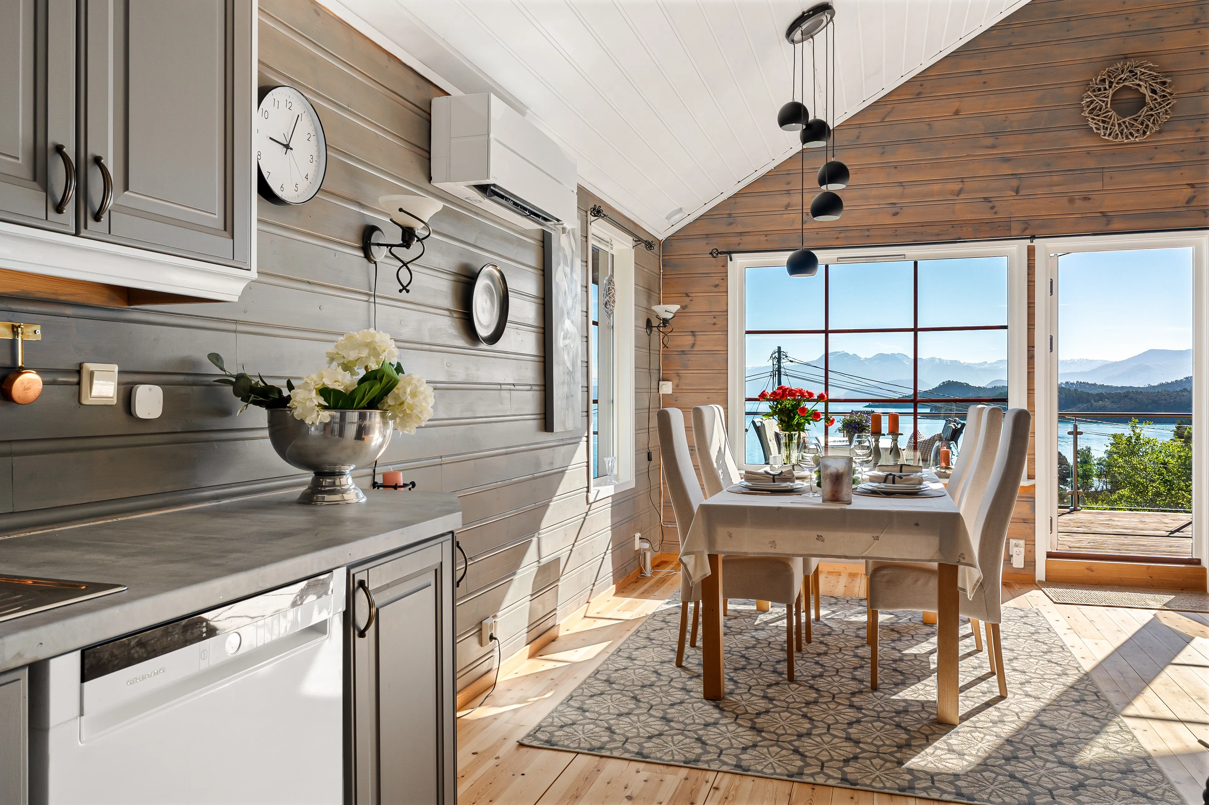 Norwegian Fjord Cabin with Boathouse and Expansive Terrace - View image 25 of 62