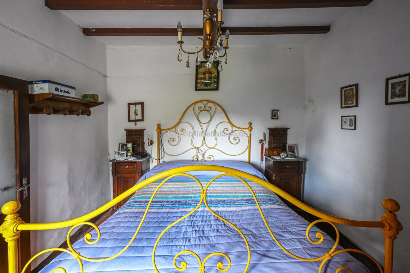 8-Bedroom Tuscan Farmhouse with Olive Grove in Sansepolcro, Arezzo - View image 55 of 62