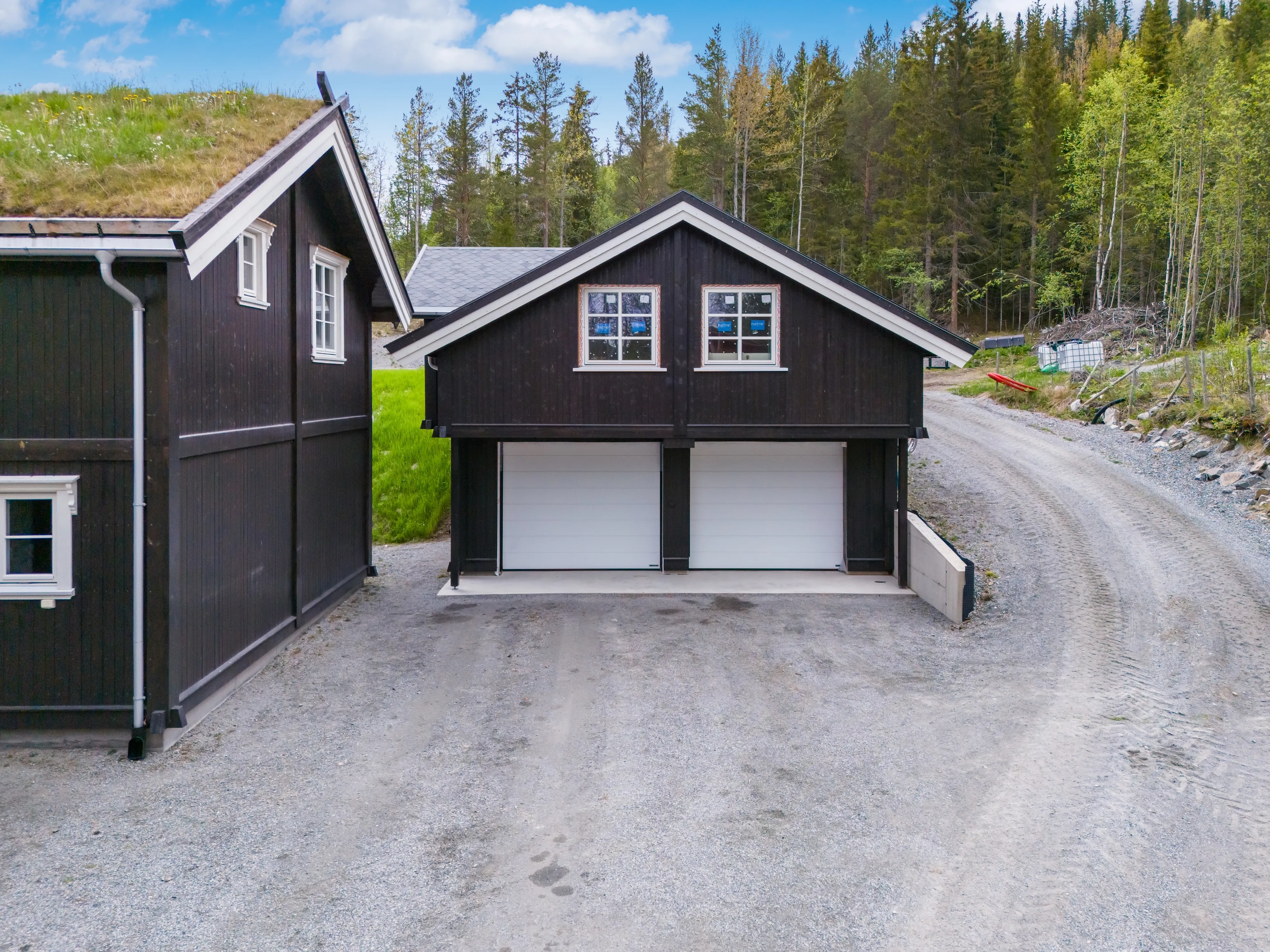 Contemporary 3-Bedroom House with Mountain Views in Hemsedal, Norway - Image 4