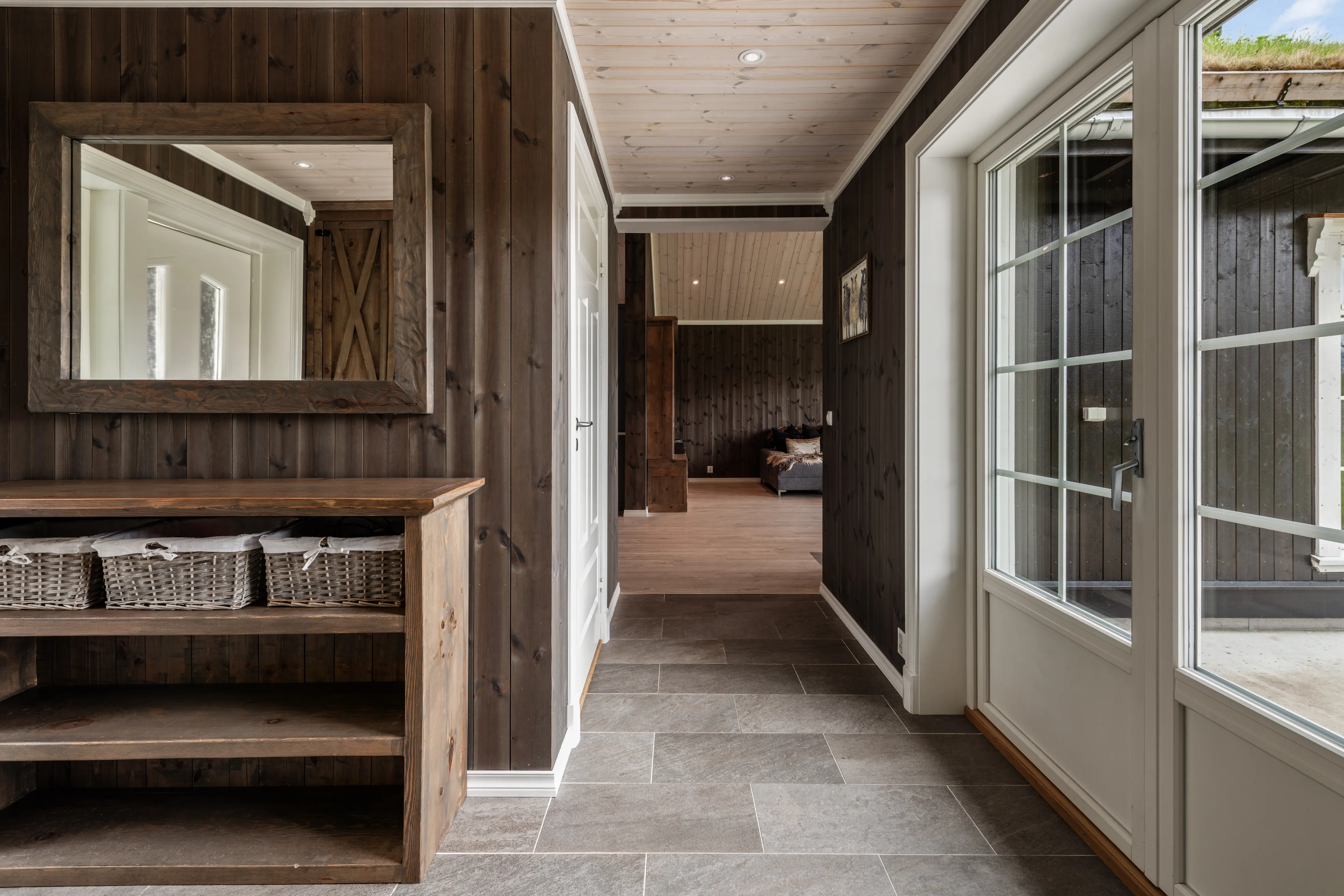 Contemporary 3-Bedroom House with Mountain Views in Hemsedal, Norway - View image 21 of 45