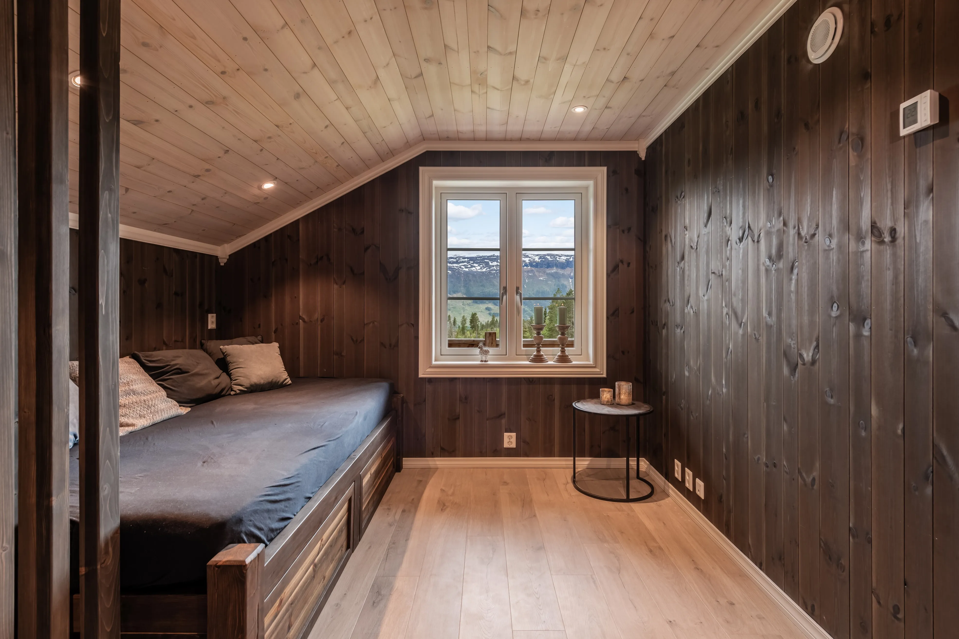 Contemporary 3-Bedroom House with Mountain Views in Hemsedal, Norway - View image 30 of 45