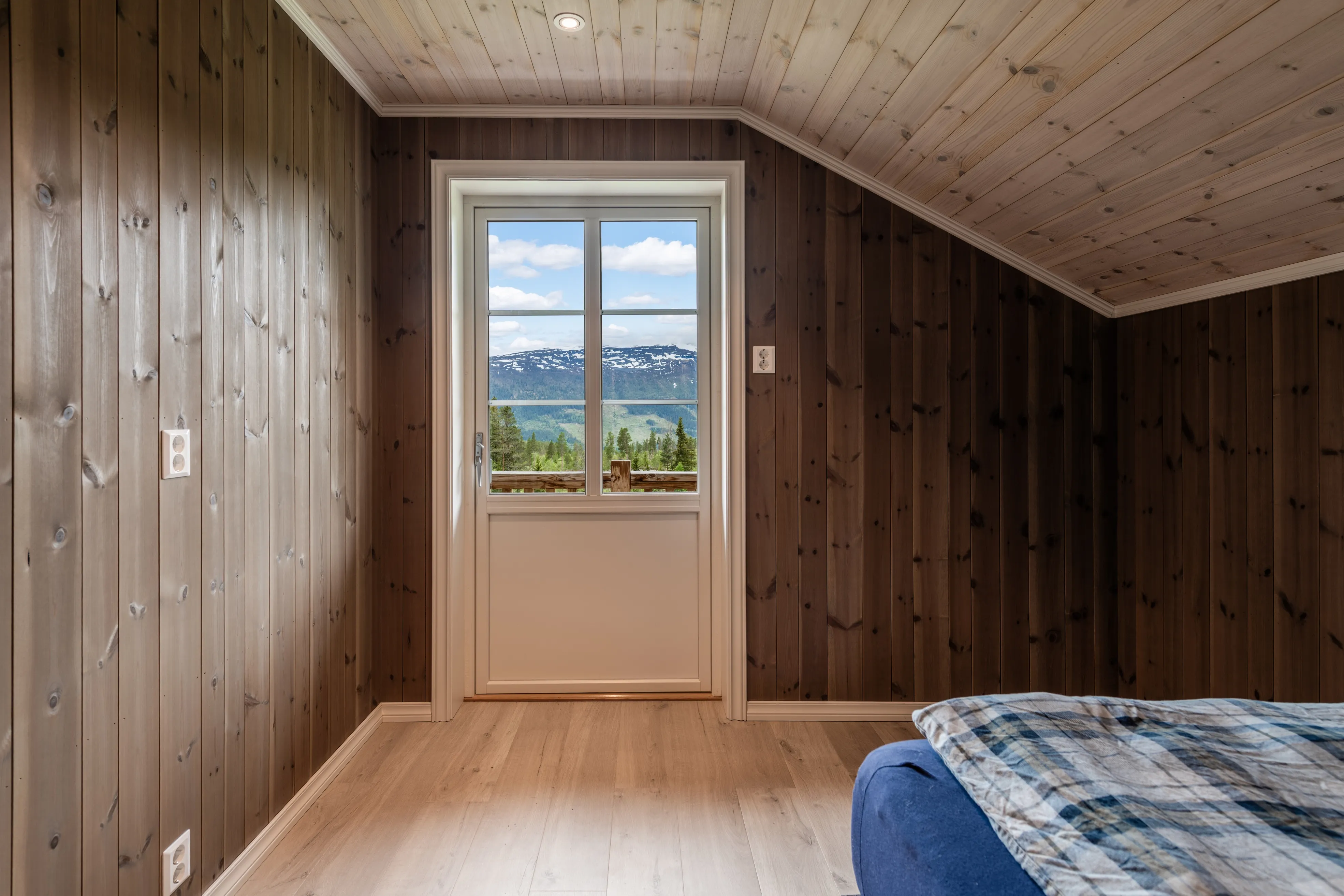 Contemporary 3-Bedroom House with Mountain Views in Hemsedal, Norway - View image 31 of 45