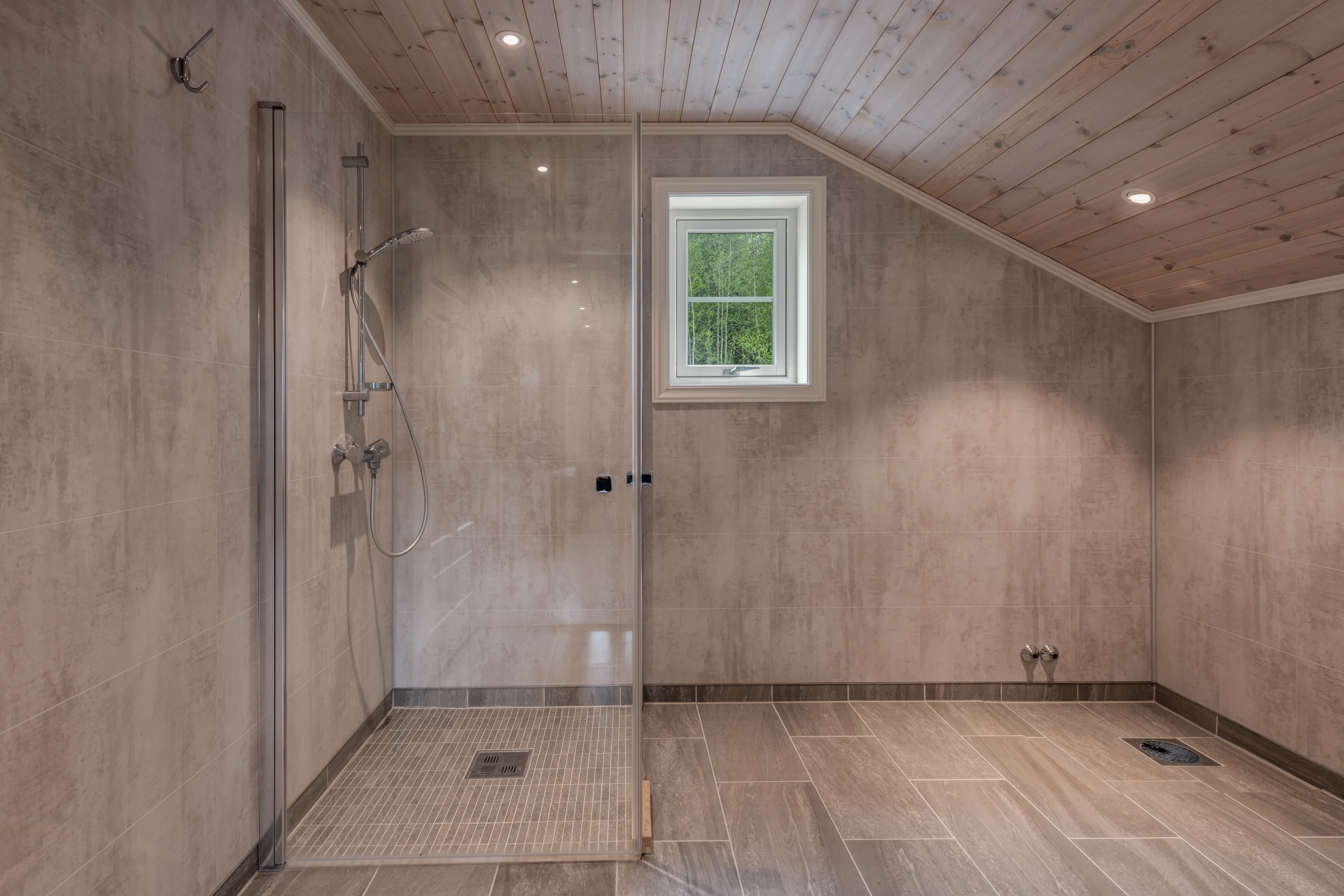 Contemporary 3-Bedroom House with Mountain Views in Hemsedal, Norway - View image 34 of 45