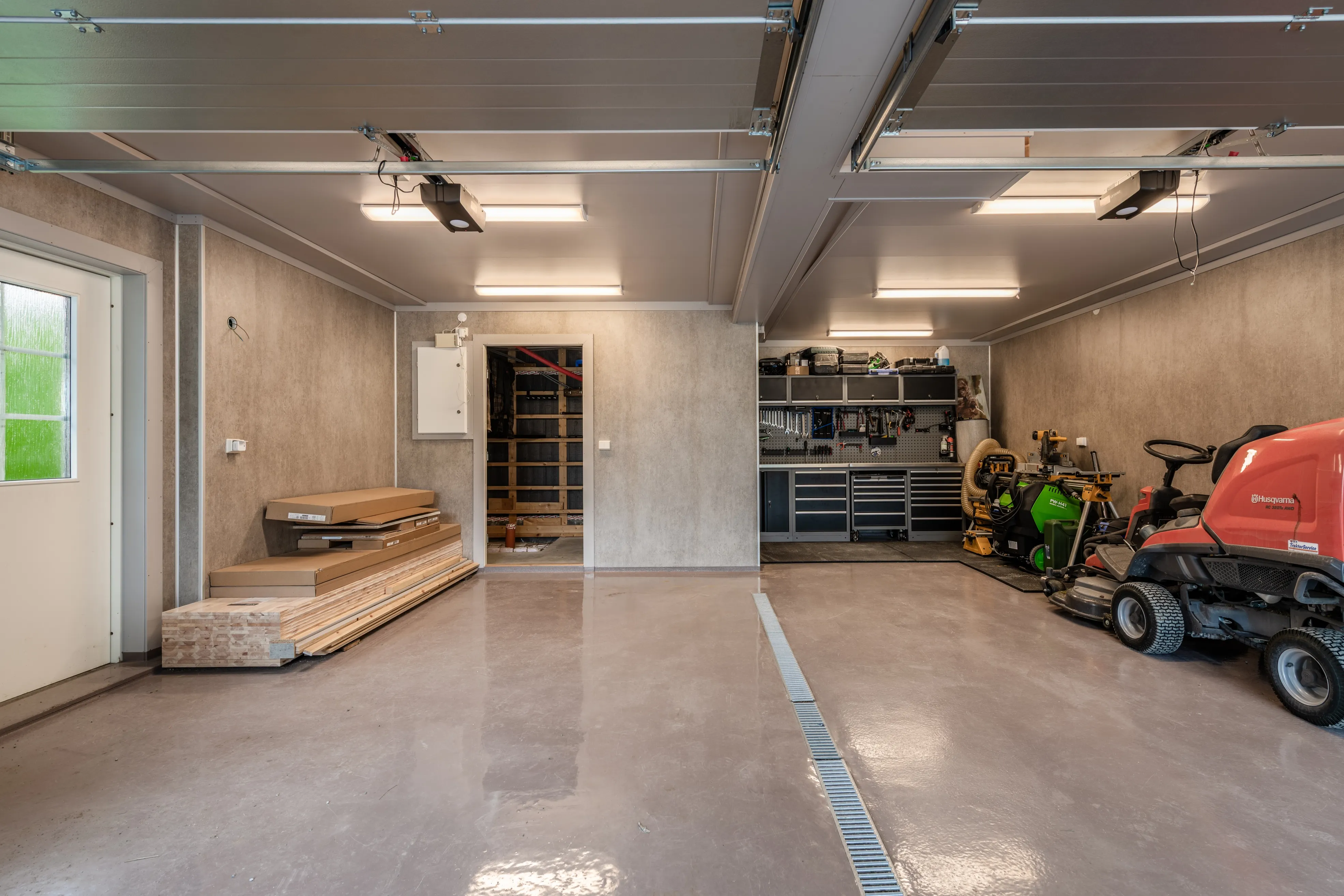 Contemporary 3-Bedroom House with Mountain Views in Hemsedal, Norway - View image 35 of 45