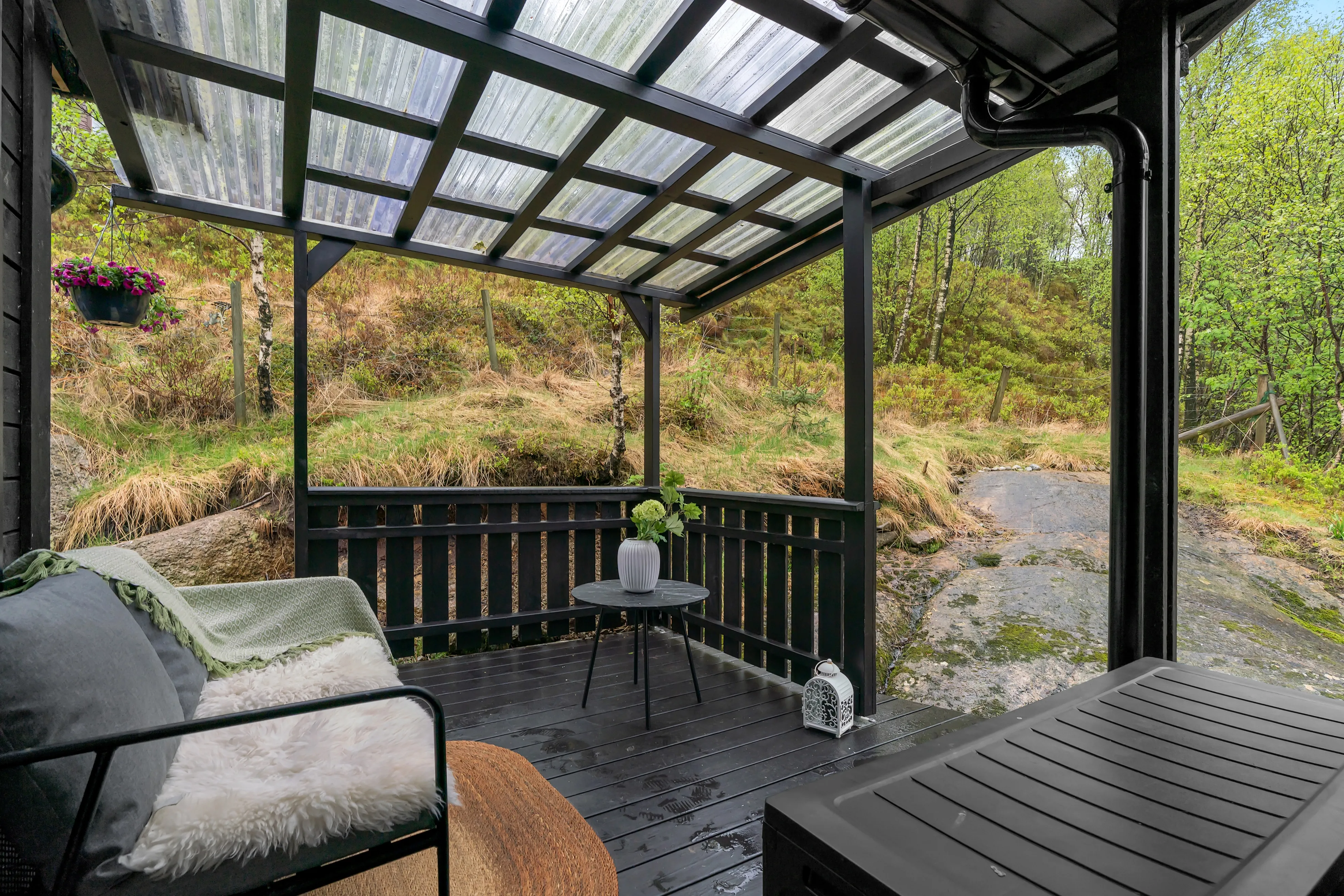 1970s Norwegian Cabin with Expansive Terrace and Garden in Bjerkreim - View image 7 of 27