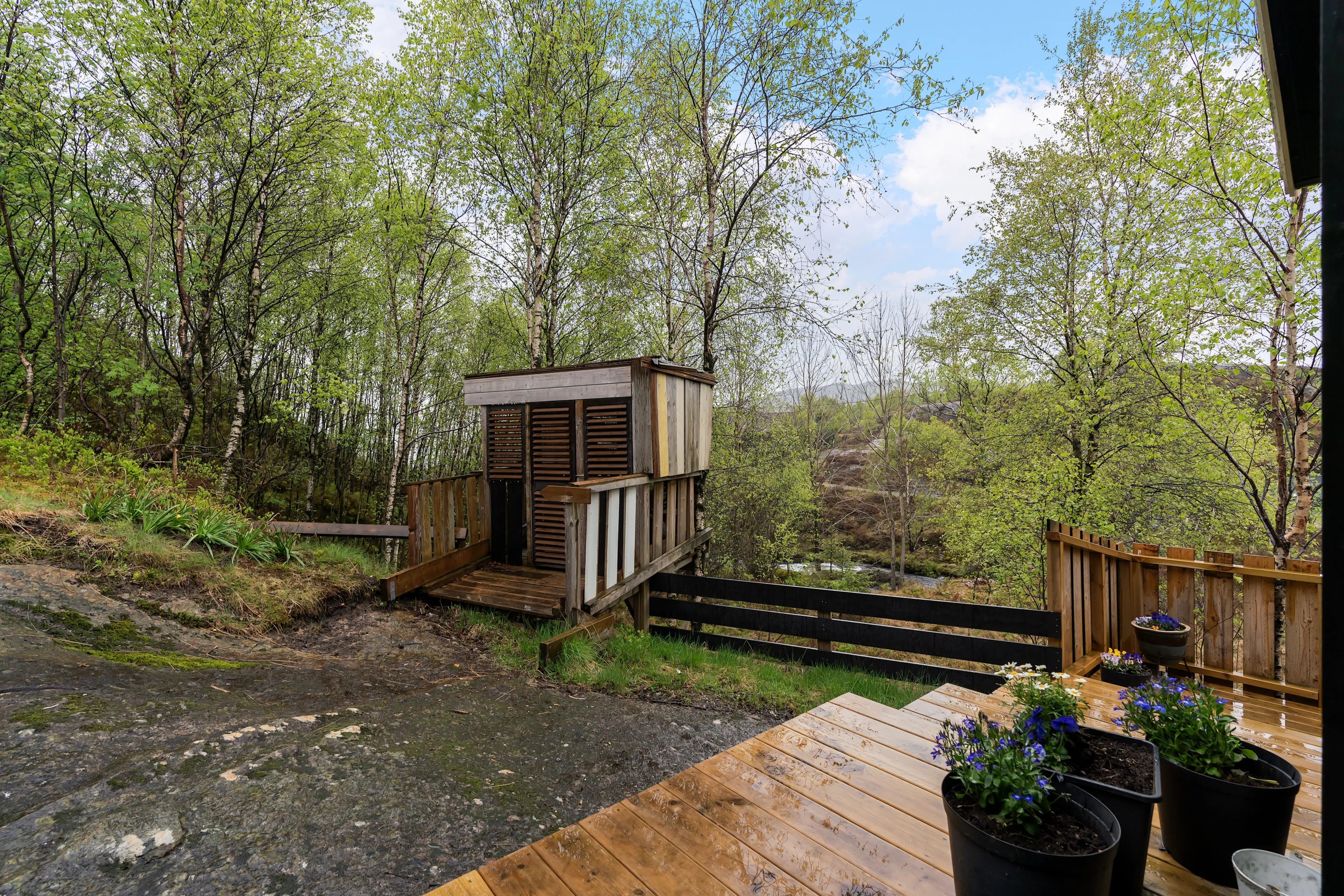 1970s Norwegian Cabin with Expansive Terrace and Garden in Bjerkreim - View image 8 of 27