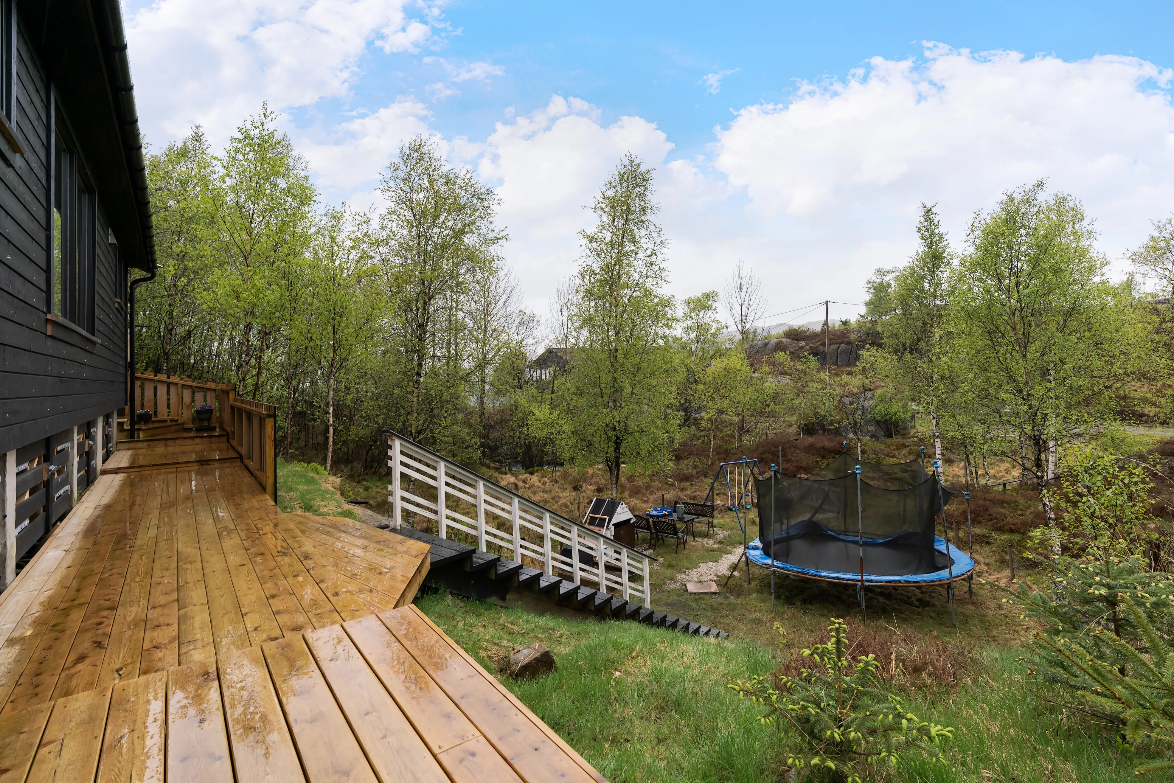 1970s Norwegian Cabin with Expansive Terrace and Garden in Bjerkreim - View image 12 of 27