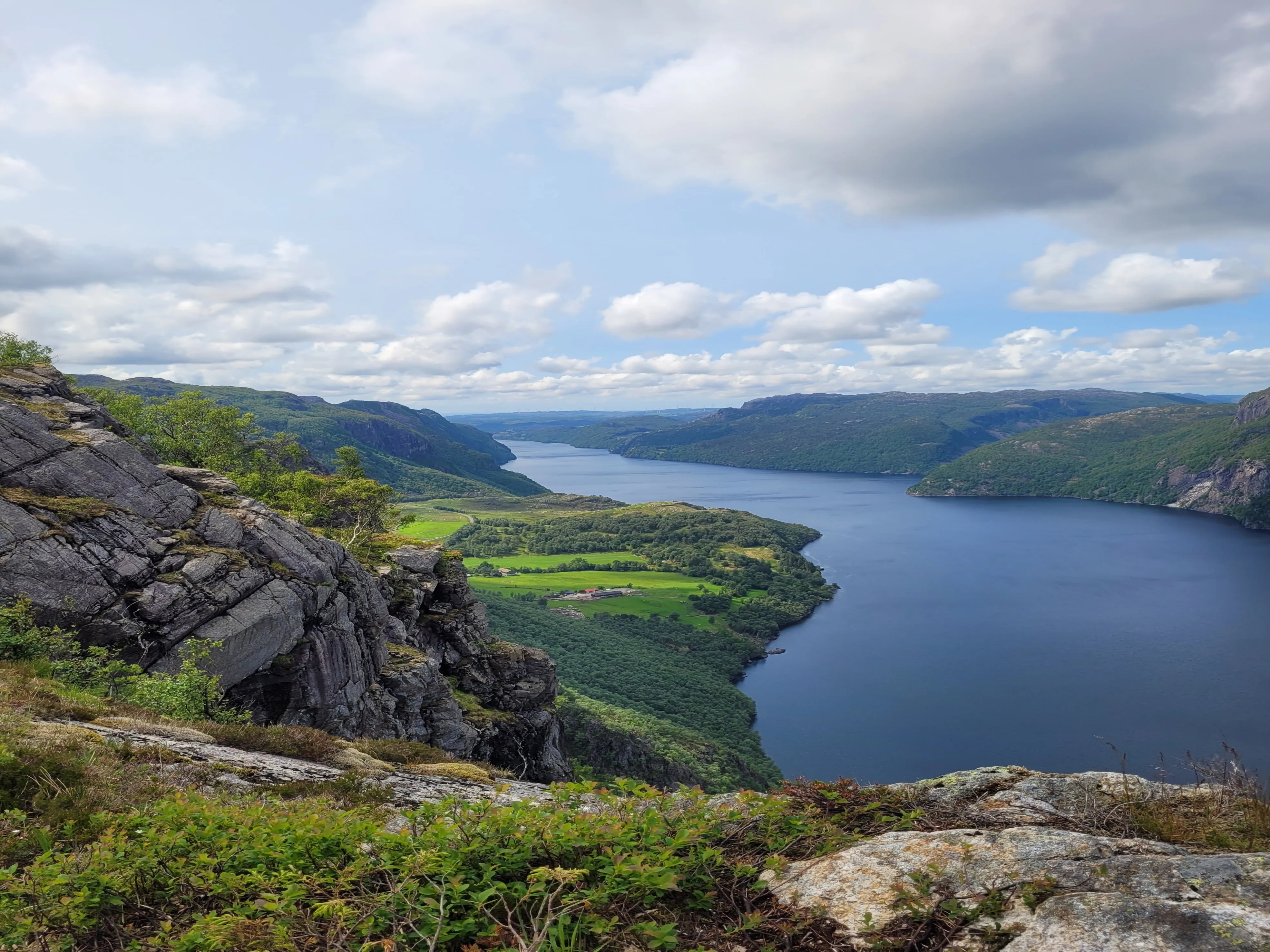 1970s Norwegian Cabin with Expansive Terrace and Garden in Bjerkreim - View image 23 of 27