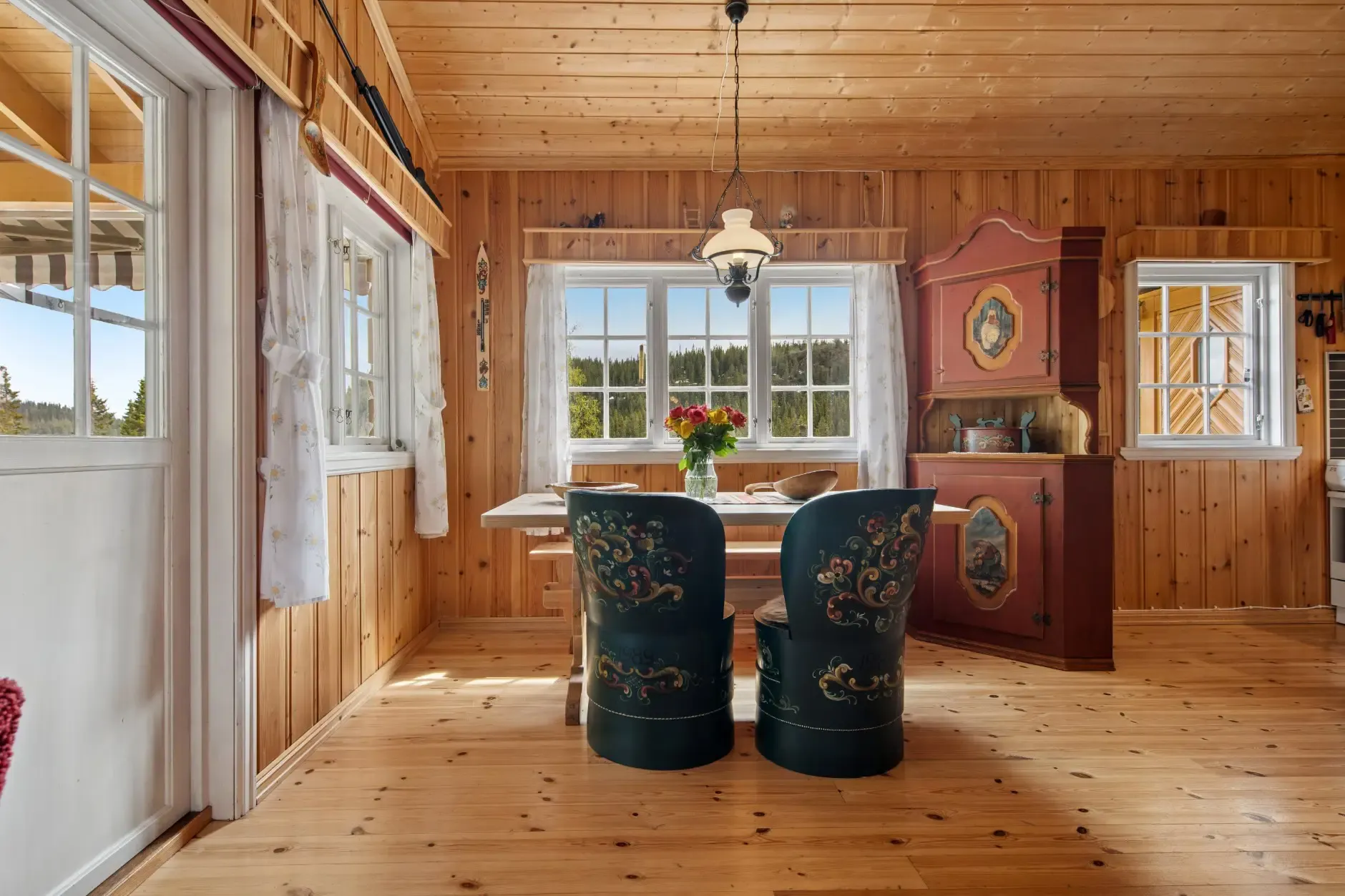 Rustic 3-Bedroom Cabin in Tuddal with Terrace and Lake Access - View image 14 of 33