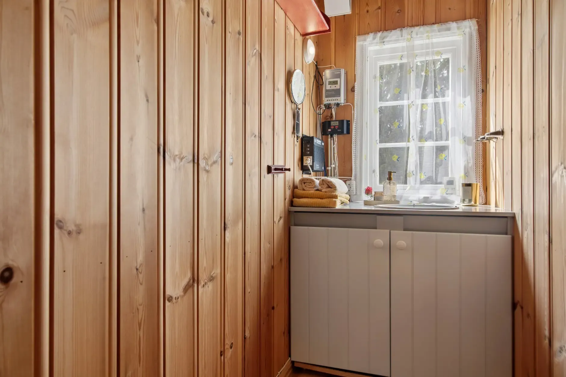 Rustic 3-Bedroom Cabin in Tuddal with Terrace and Lake Access - View image 23 of 33