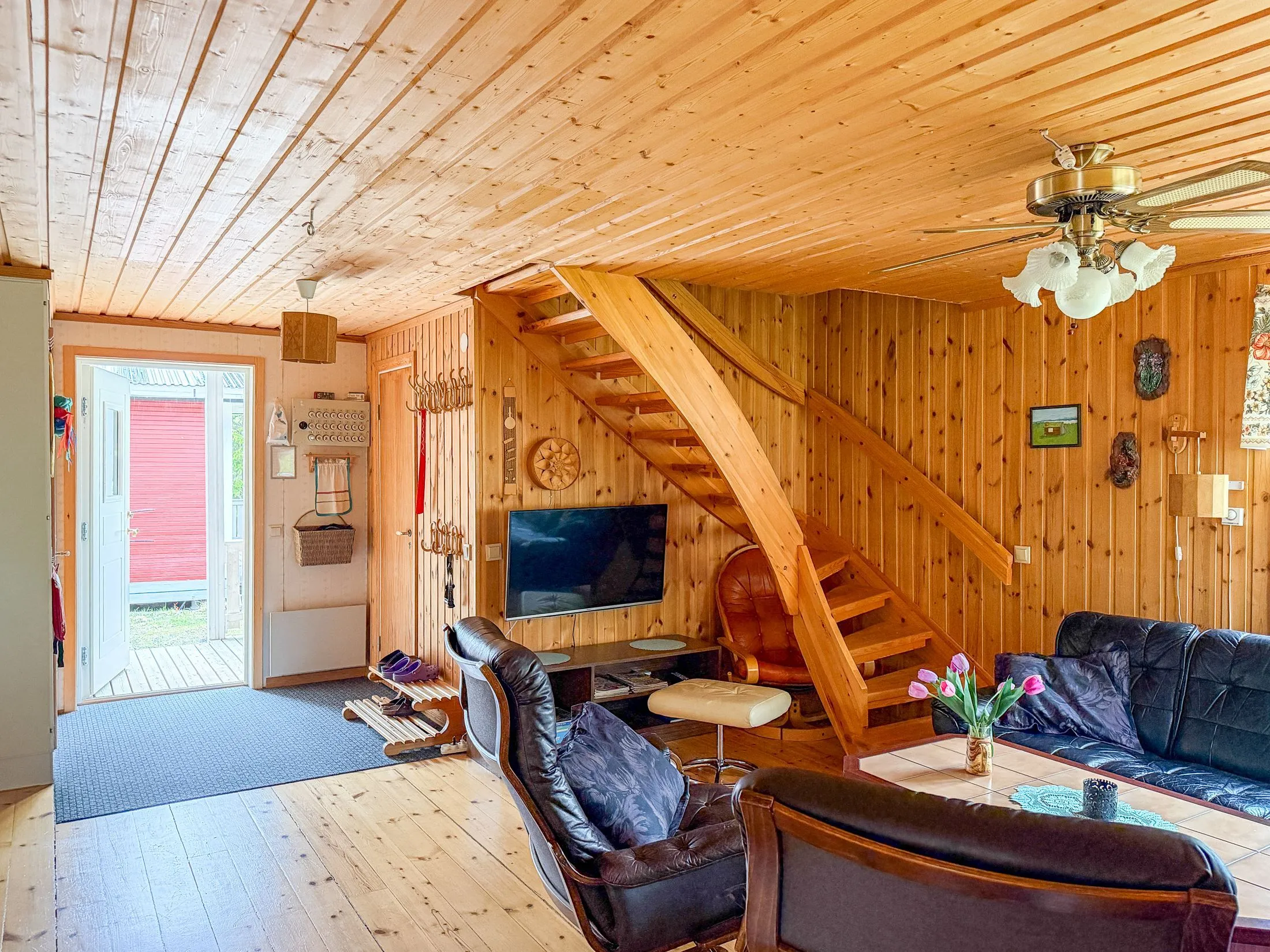 Landhaus aus den 1990er Jahren mit 4 Schlafzimmern im malerischen Västerbotten - Bild 10 von 34 anzeigen