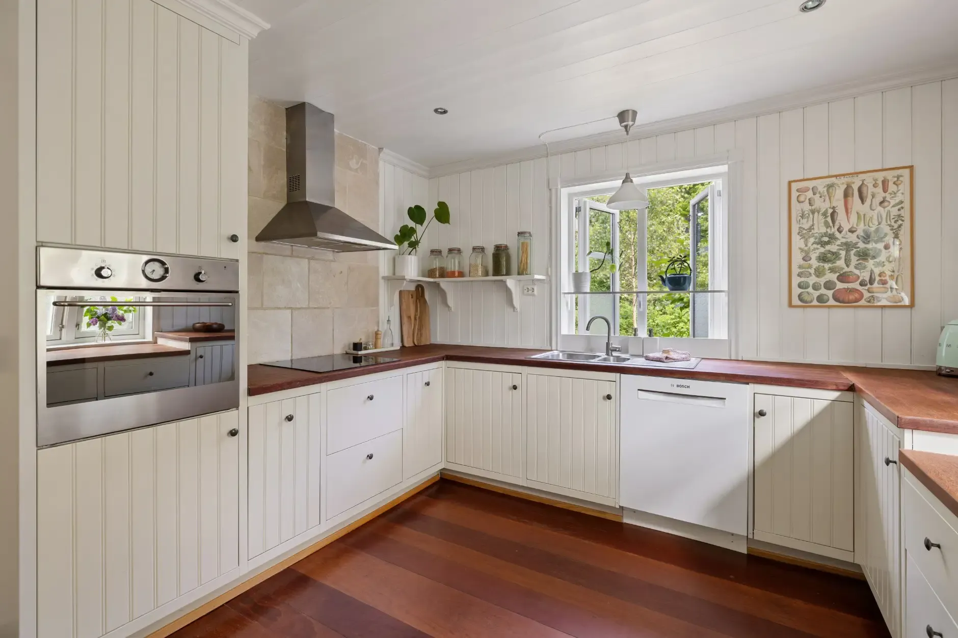 Modern 3-Bedroom House with Private Garden in Nesodden - View image 11 of 34
