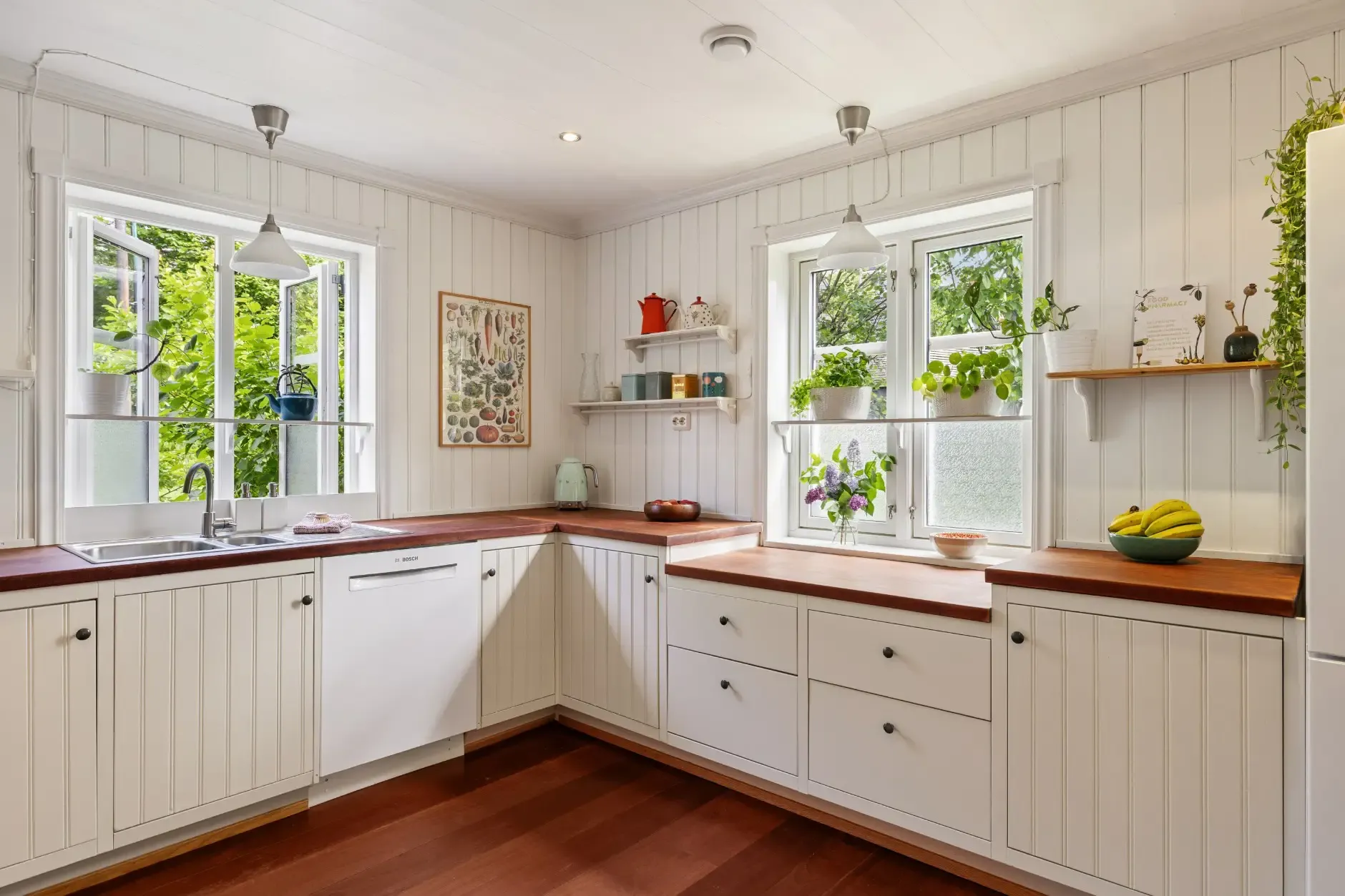 Modern 3-Bedroom House with Private Garden in Nesodden - View image 12 of 34