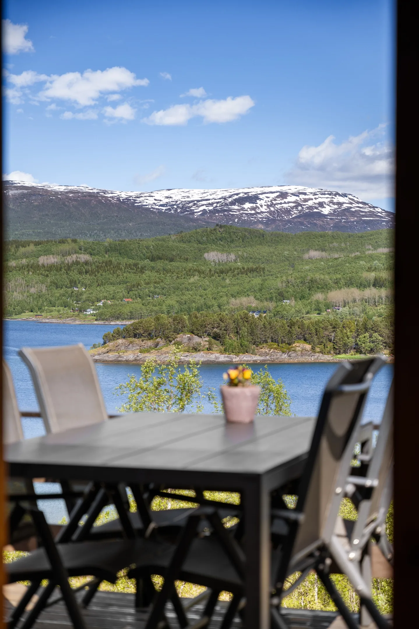 1970s Norwegian Seaside Cabin with Terrace and Boat Mooring - View image 23 of 37