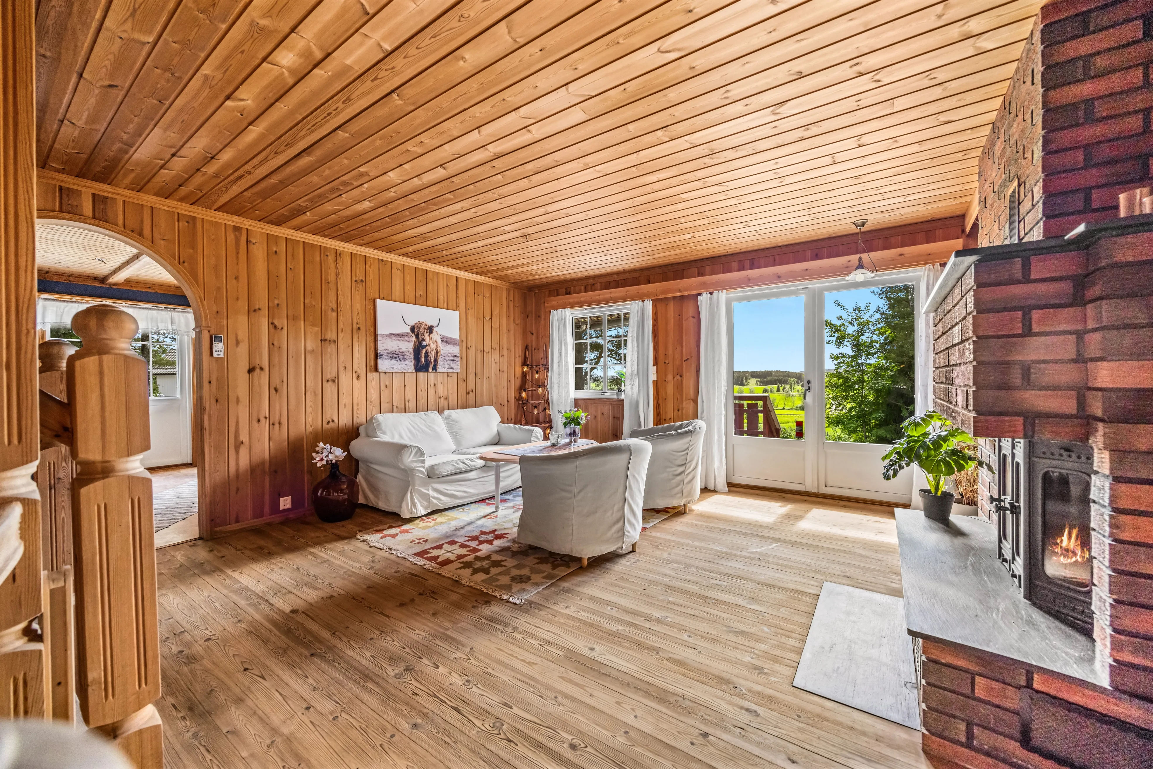 Family Home with Expansive Grounds in Peaceful Norwegian Countryside - View image 7 of 53