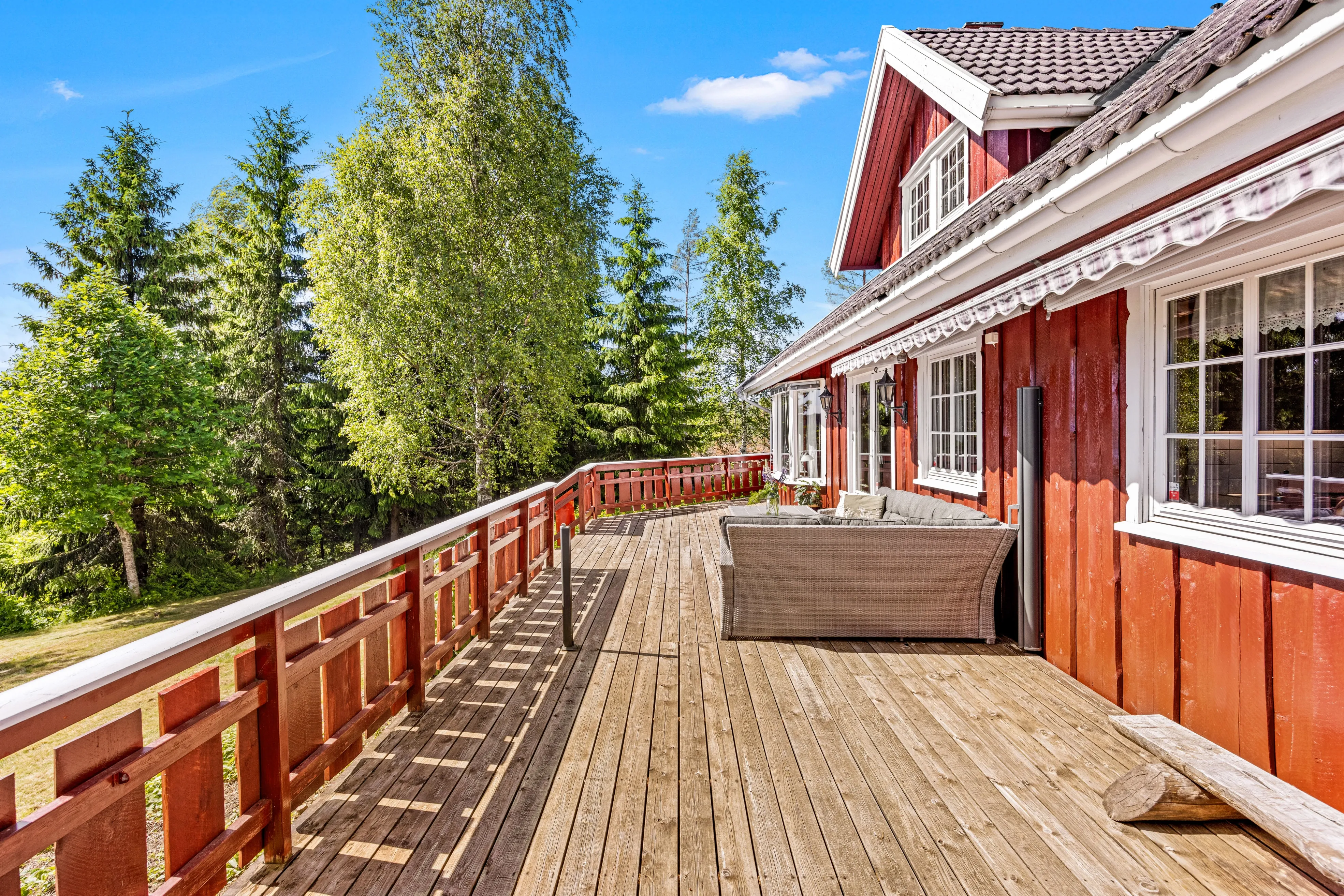 Family Home with Expansive Grounds in Peaceful Norwegian Countryside - View image 13 of 53