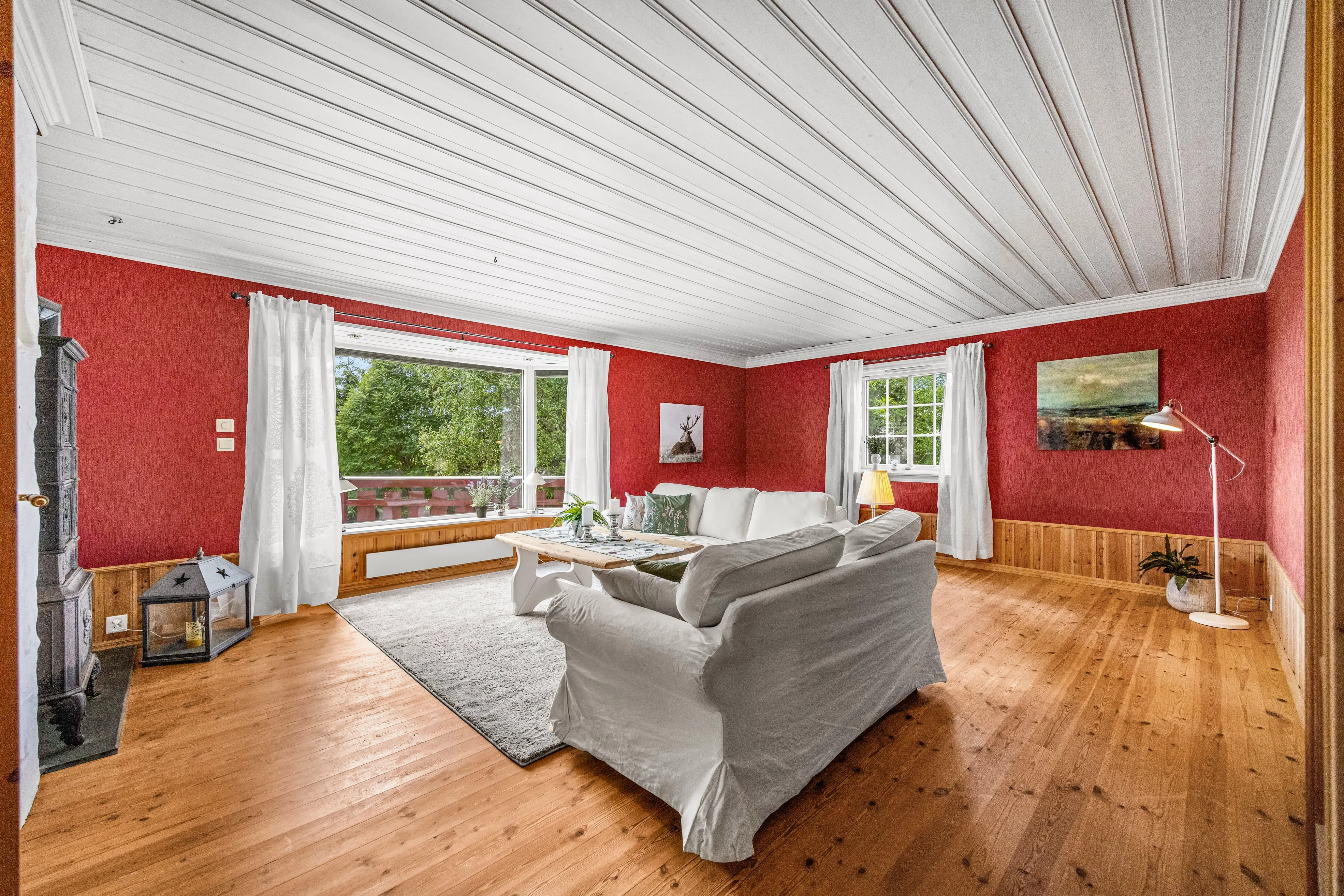 Family Home with Expansive Grounds in Peaceful Norwegian Countryside - View image 15 of 53
