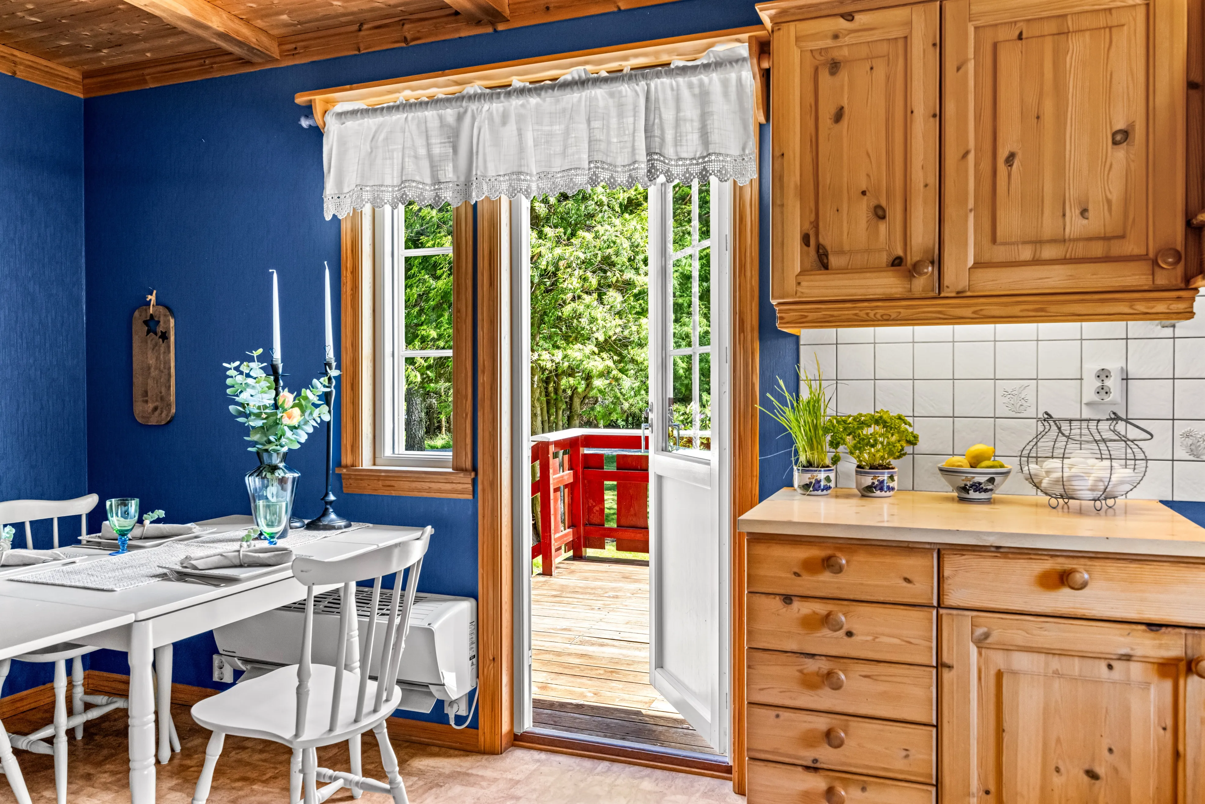 Family Home with Expansive Grounds in Peaceful Norwegian Countryside - View image 22 of 53