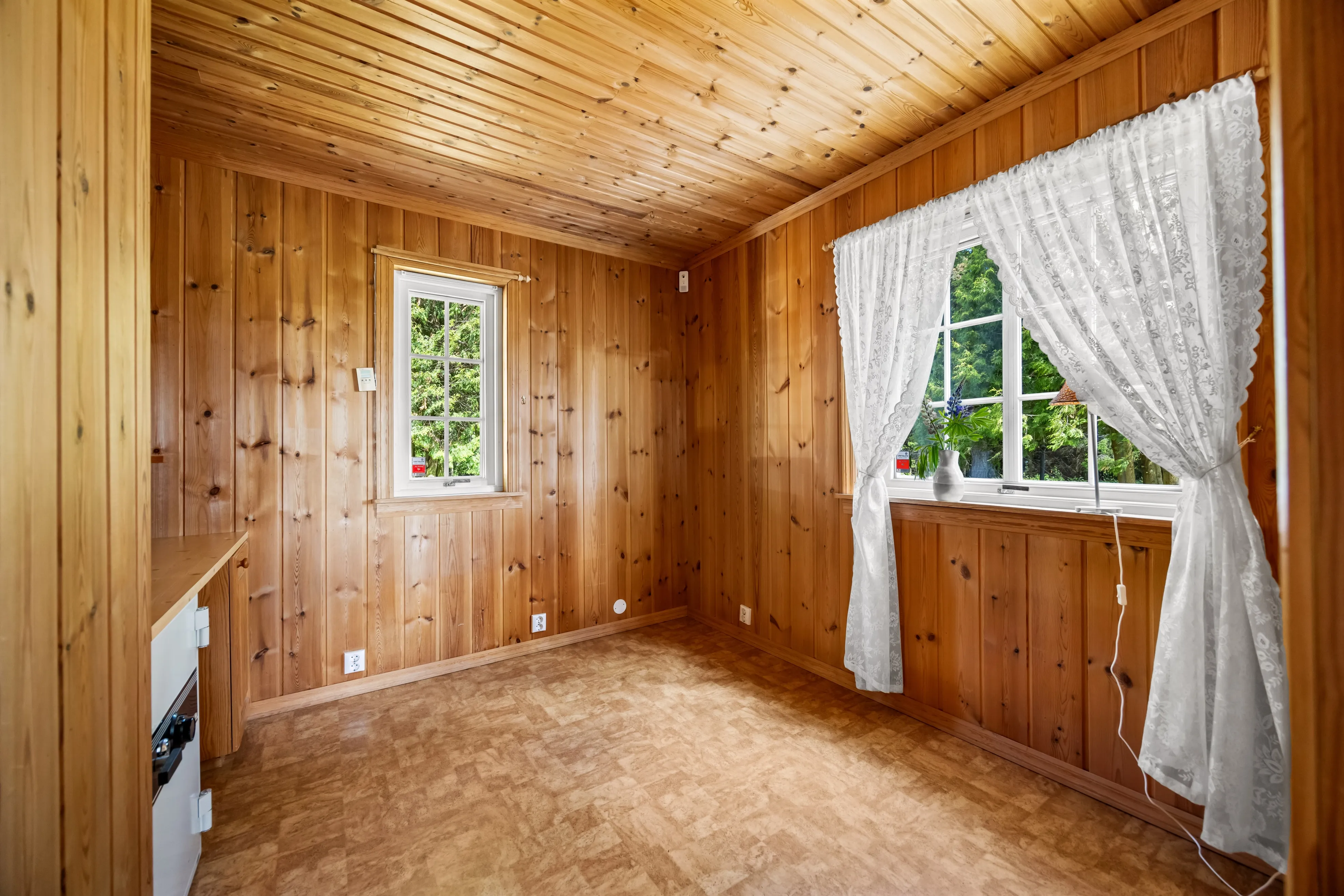 Family Home with Expansive Grounds in Peaceful Norwegian Countryside - View image 24 of 53