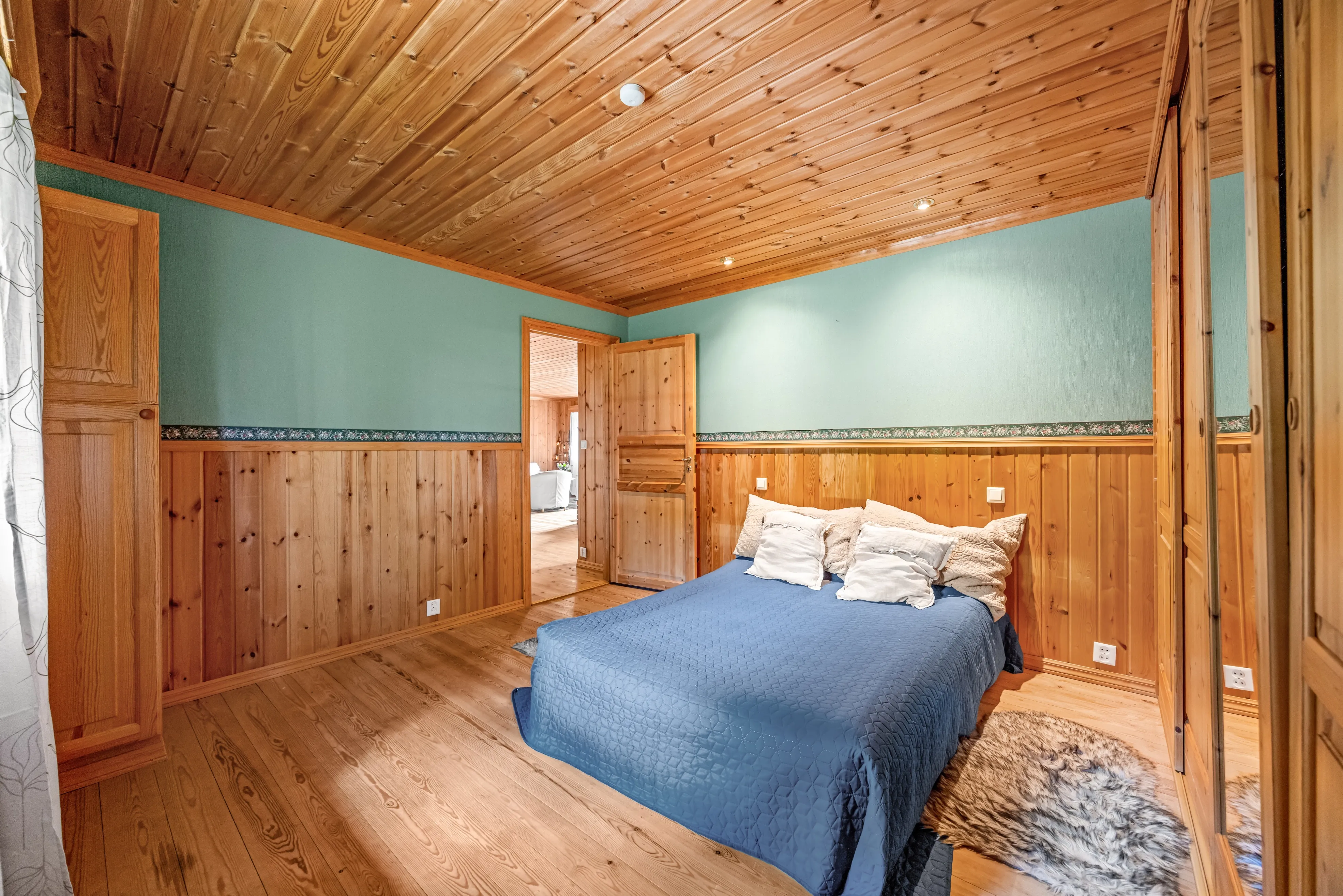 Family Home with Expansive Grounds in Peaceful Norwegian Countryside - View image 26 of 53