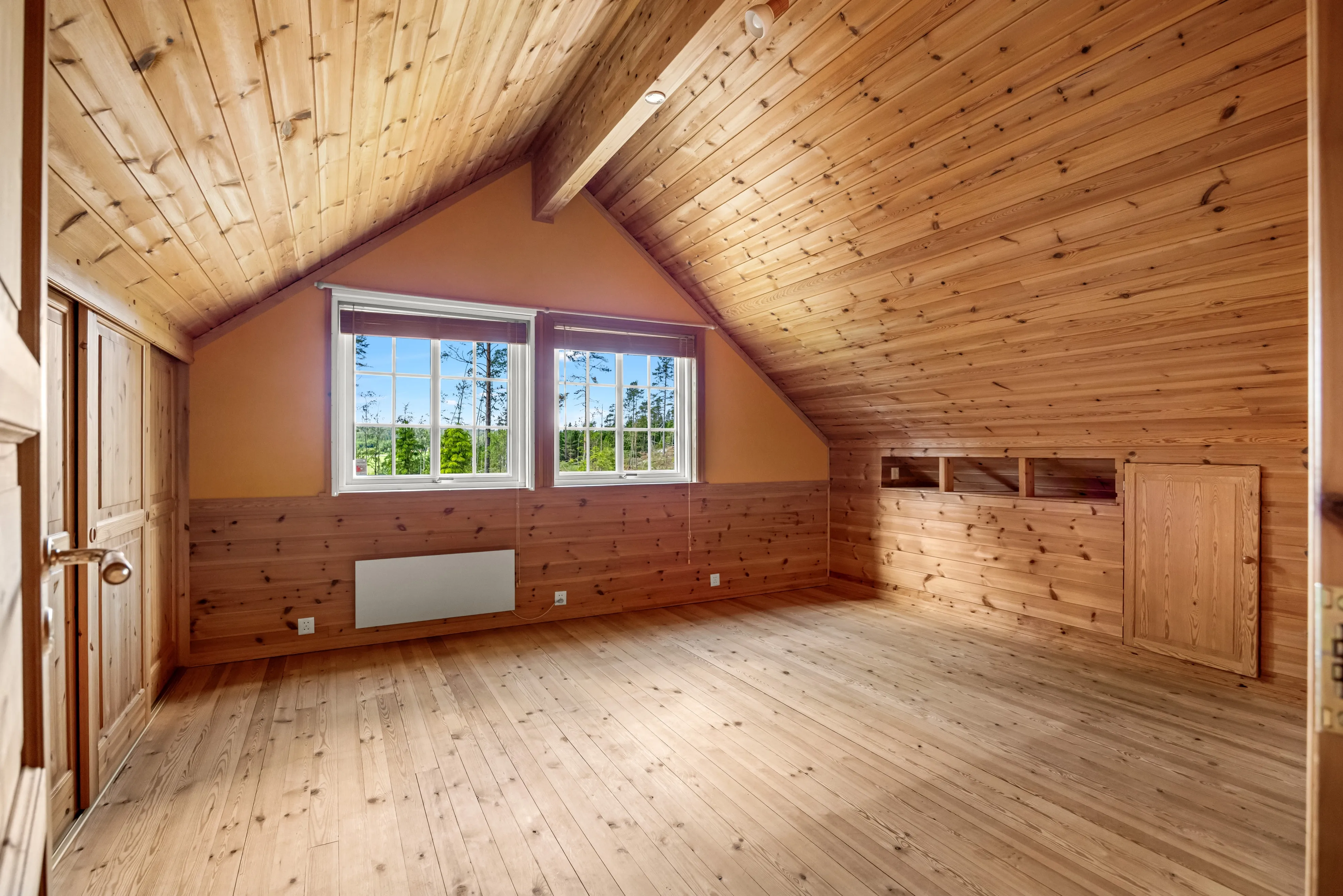 Family Home with Expansive Grounds in Peaceful Norwegian Countryside - View image 34 of 53