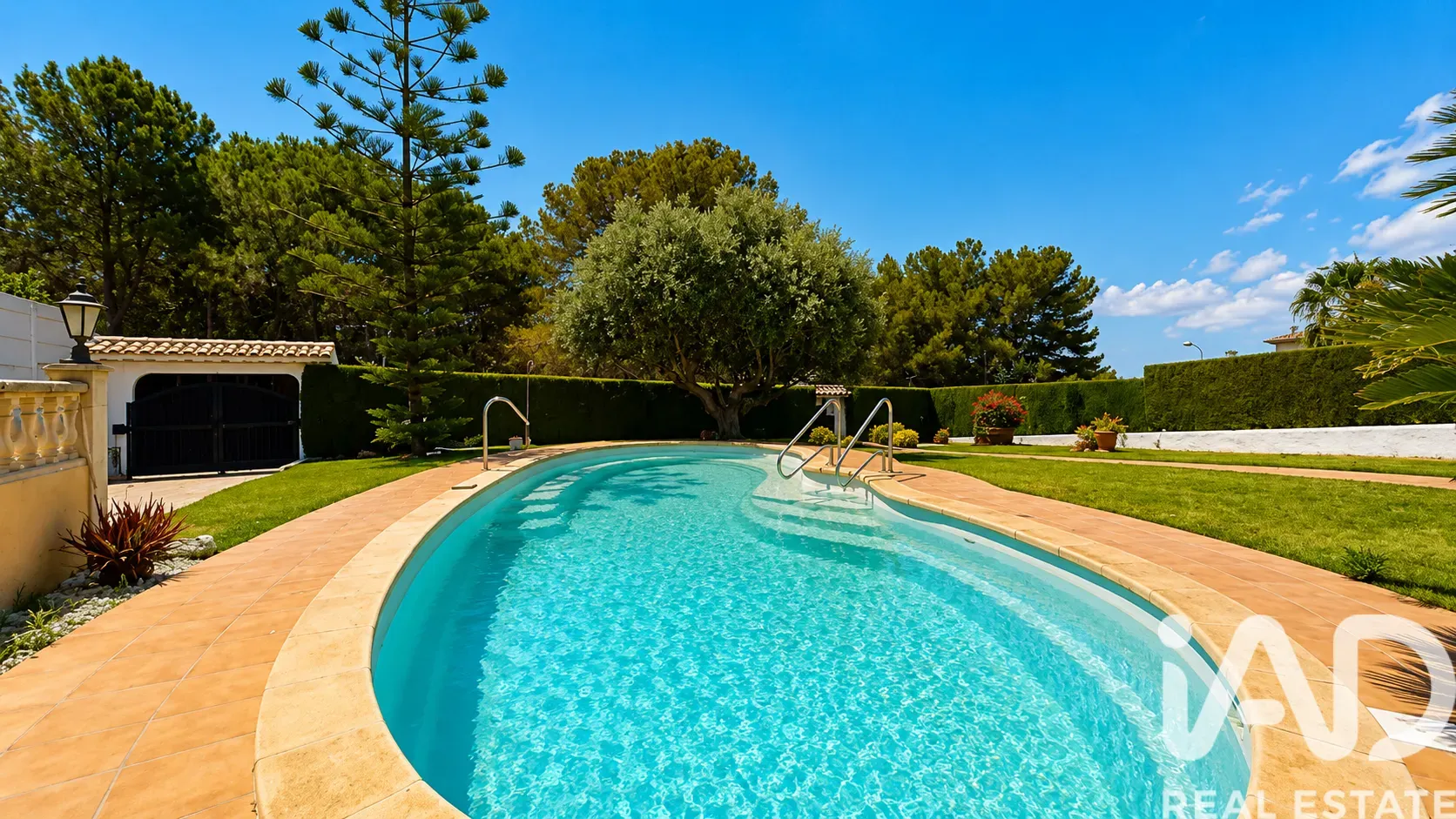 Rummeligt hus fra 1990’erne med havudsigt og pool i El Vendrell - Image 5