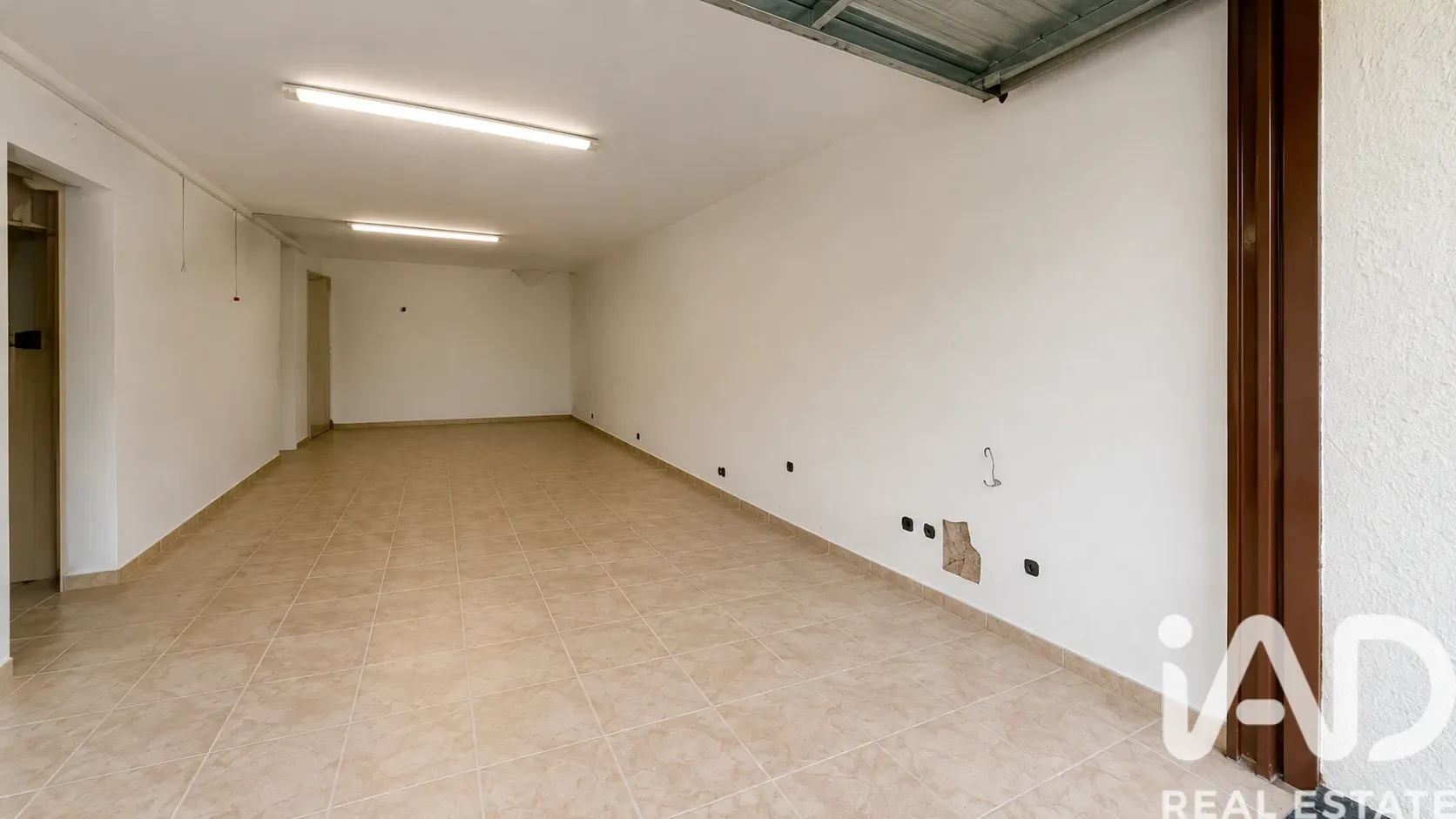 Rummeligt hus fra 1990’erne med havudsigt og pool i El Vendrell - Vis billede 36 af 37