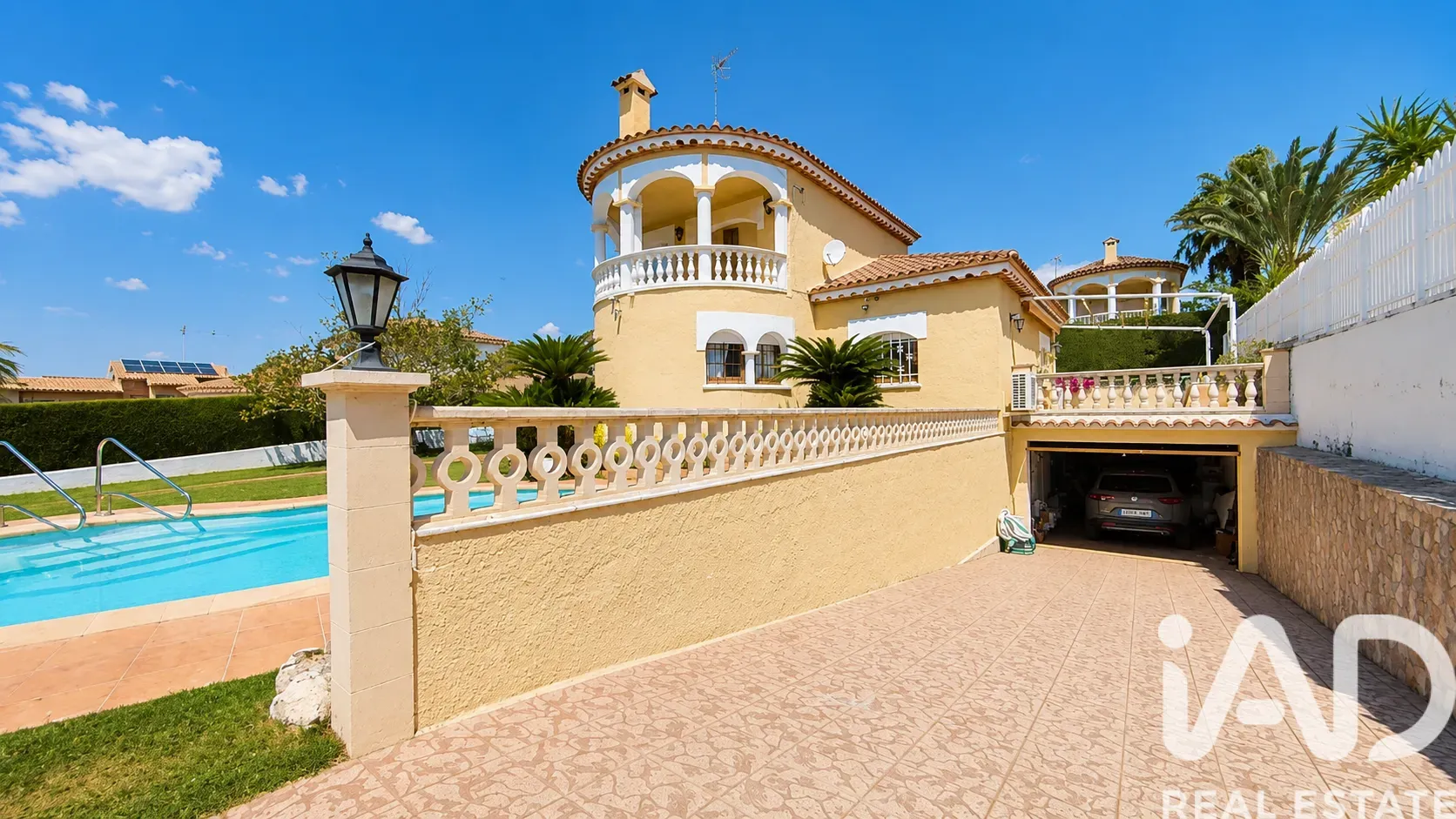 Rummeligt hus fra 1990’erne med havudsigt og pool i El Vendrell - Vis billede 37 af 37