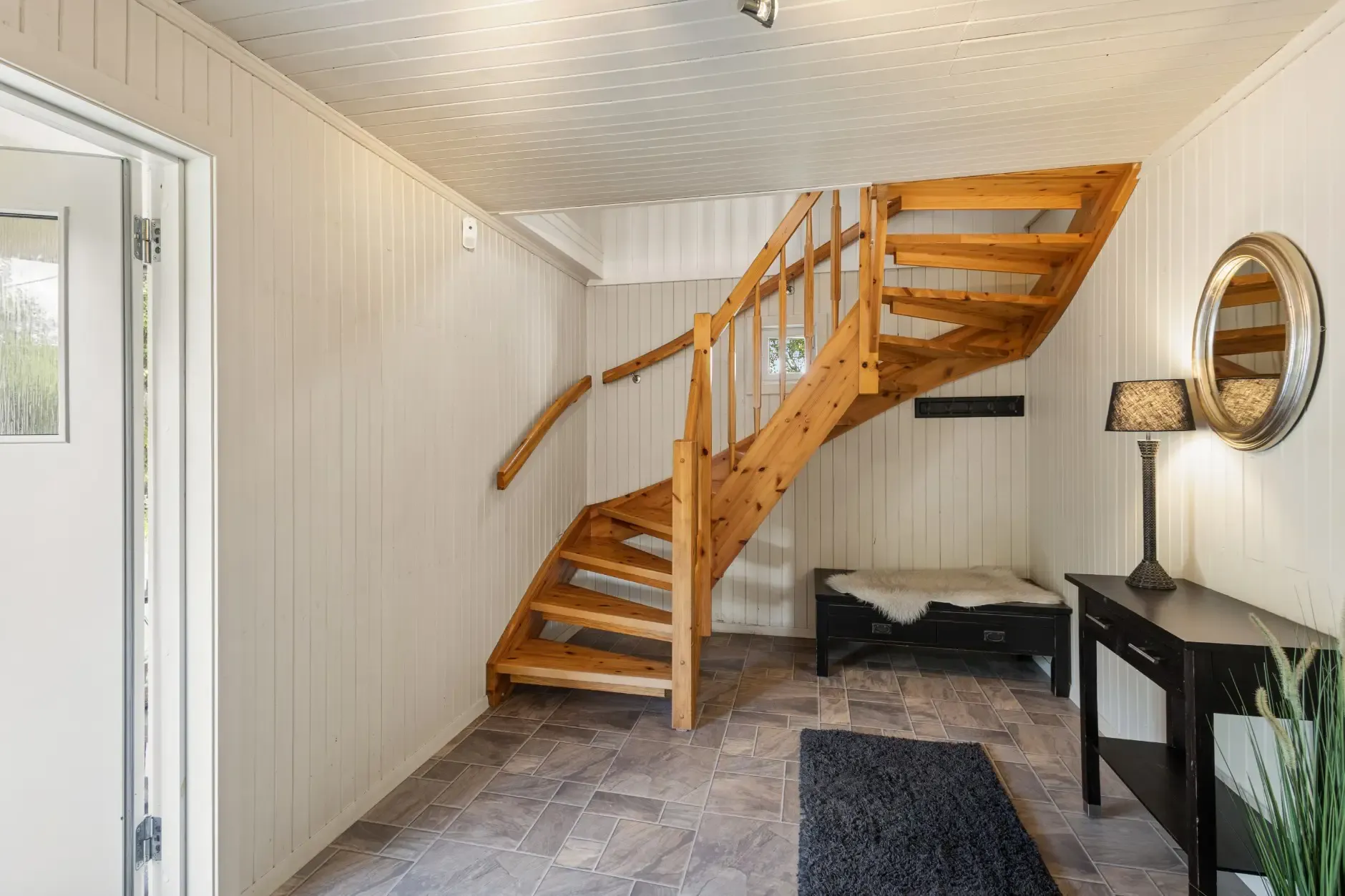 1950s Norwegian House with Expansive Grounds near Lillehammer - View image 15 of 31