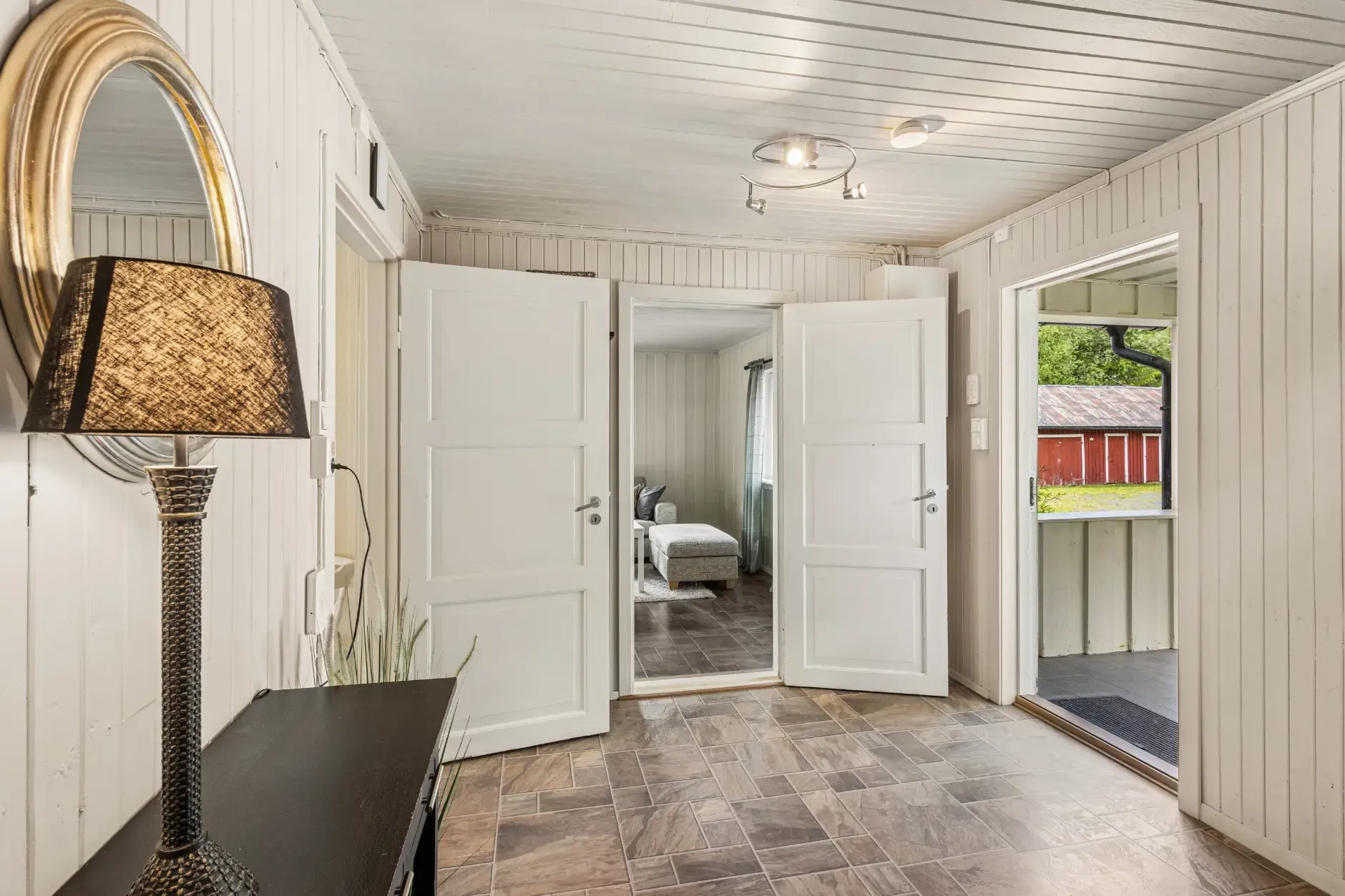 1950s Norwegian House with Expansive Grounds near Lillehammer - View image 17 of 31