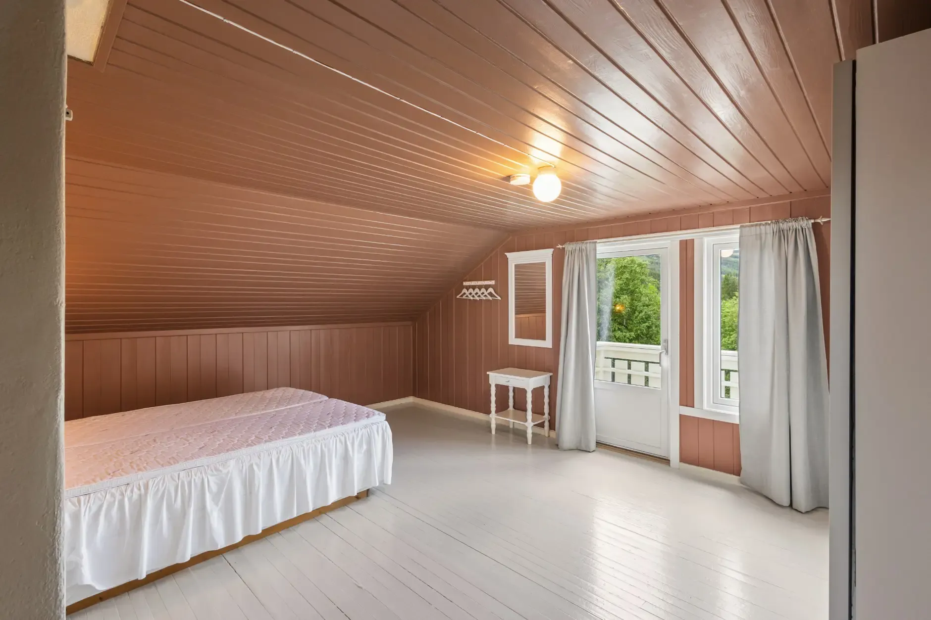1950s Norwegian House with Expansive Grounds near Lillehammer - View image 22 of 31