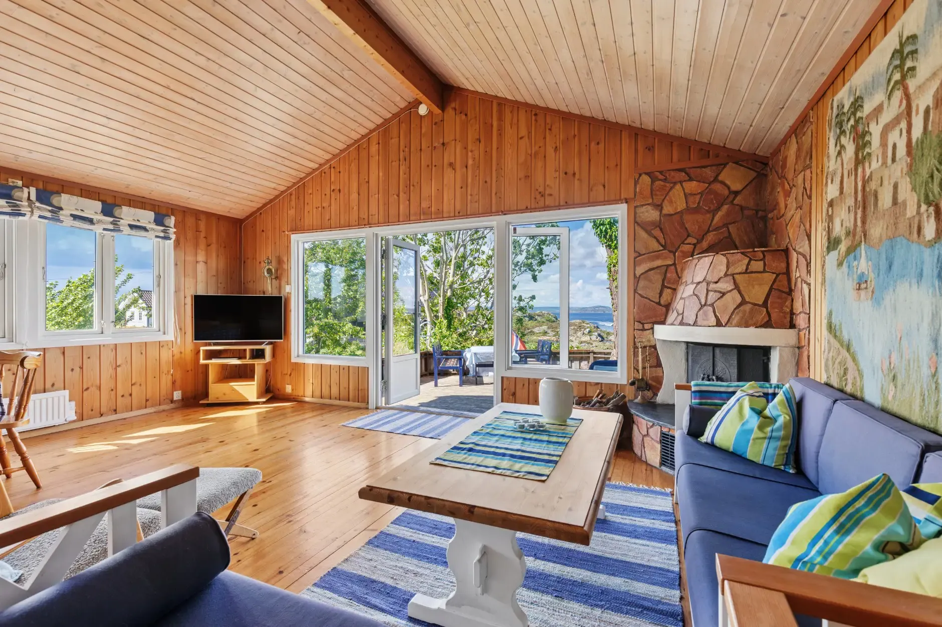 Norwegian Country House with Garden and Terrace in Flekkerøy - View image 8 of 33