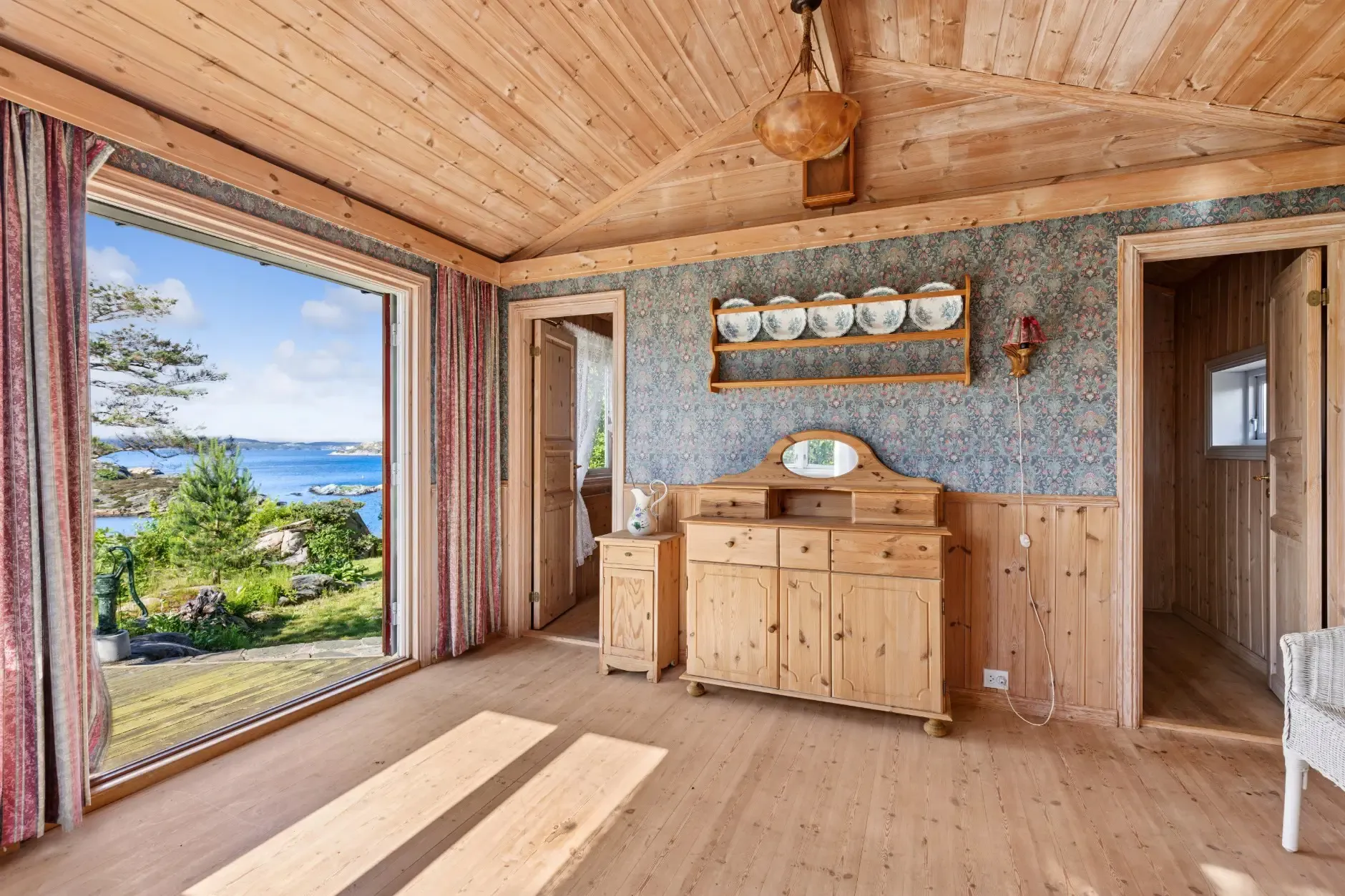 Norwegian Country House with Garden and Terrace in Flekkerøy - View image 26 of 33
